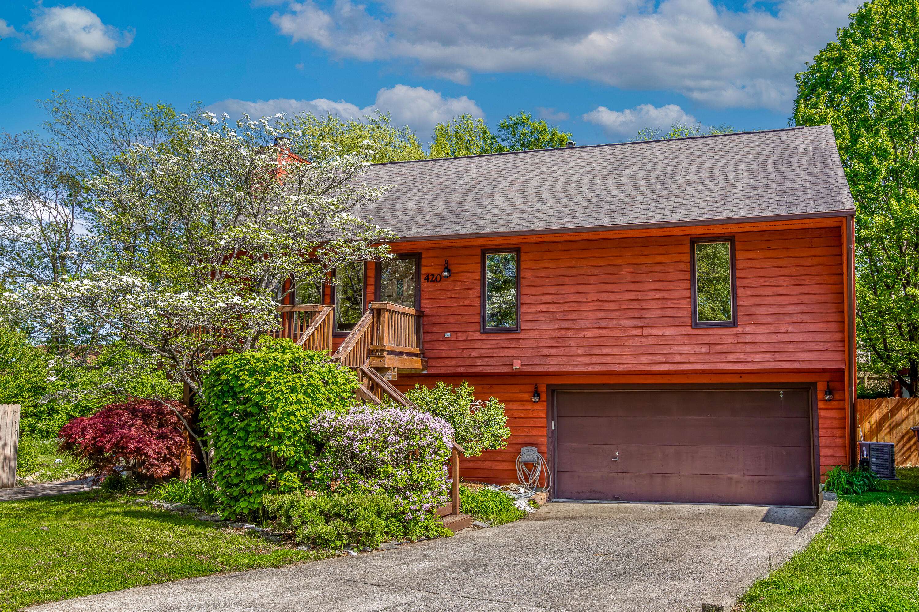 Lexington, KY 40517,420 Stonehedge Place