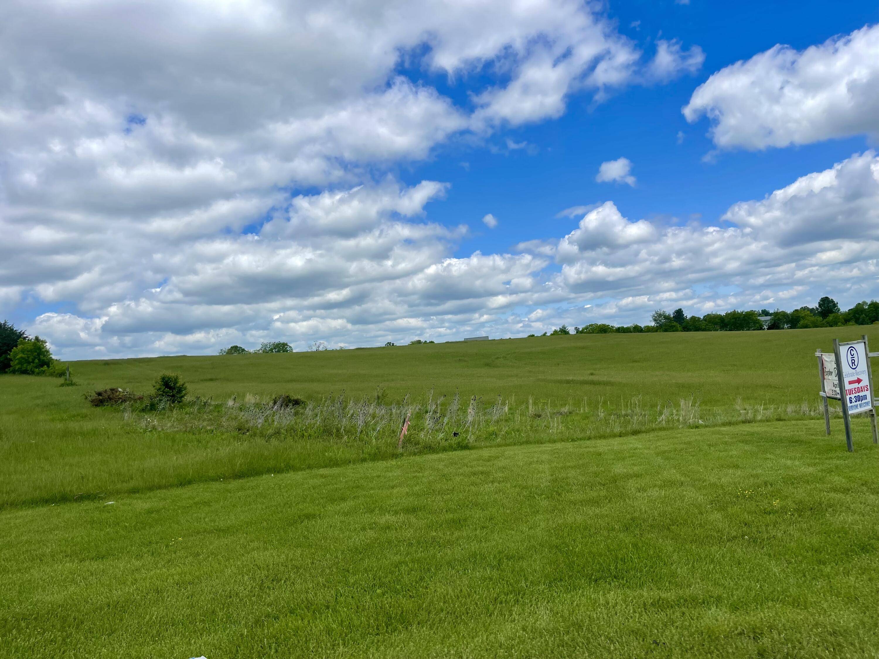 Stanford, KY 40484,19 Yates Road