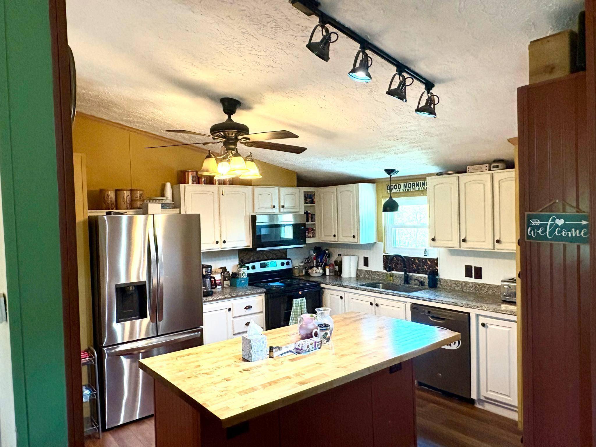 Carlisle, KY 40311,980 Persimmon Ridge Road