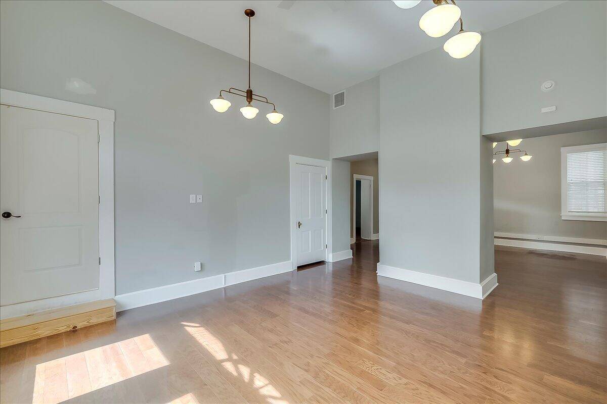 Frankfort, KY 40601,410 Ann Street