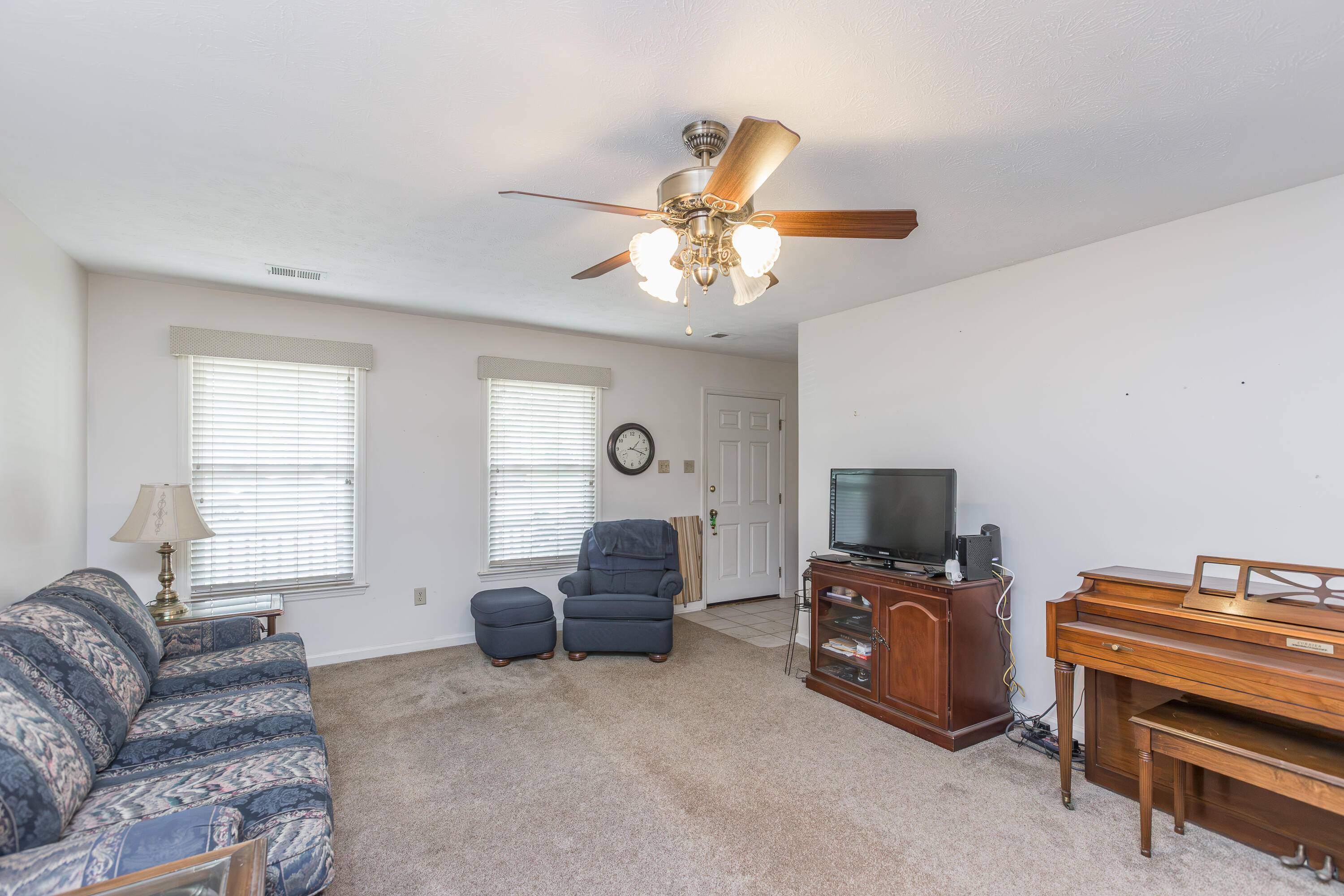 Lexington, KY 40515,1621 Claywood Court