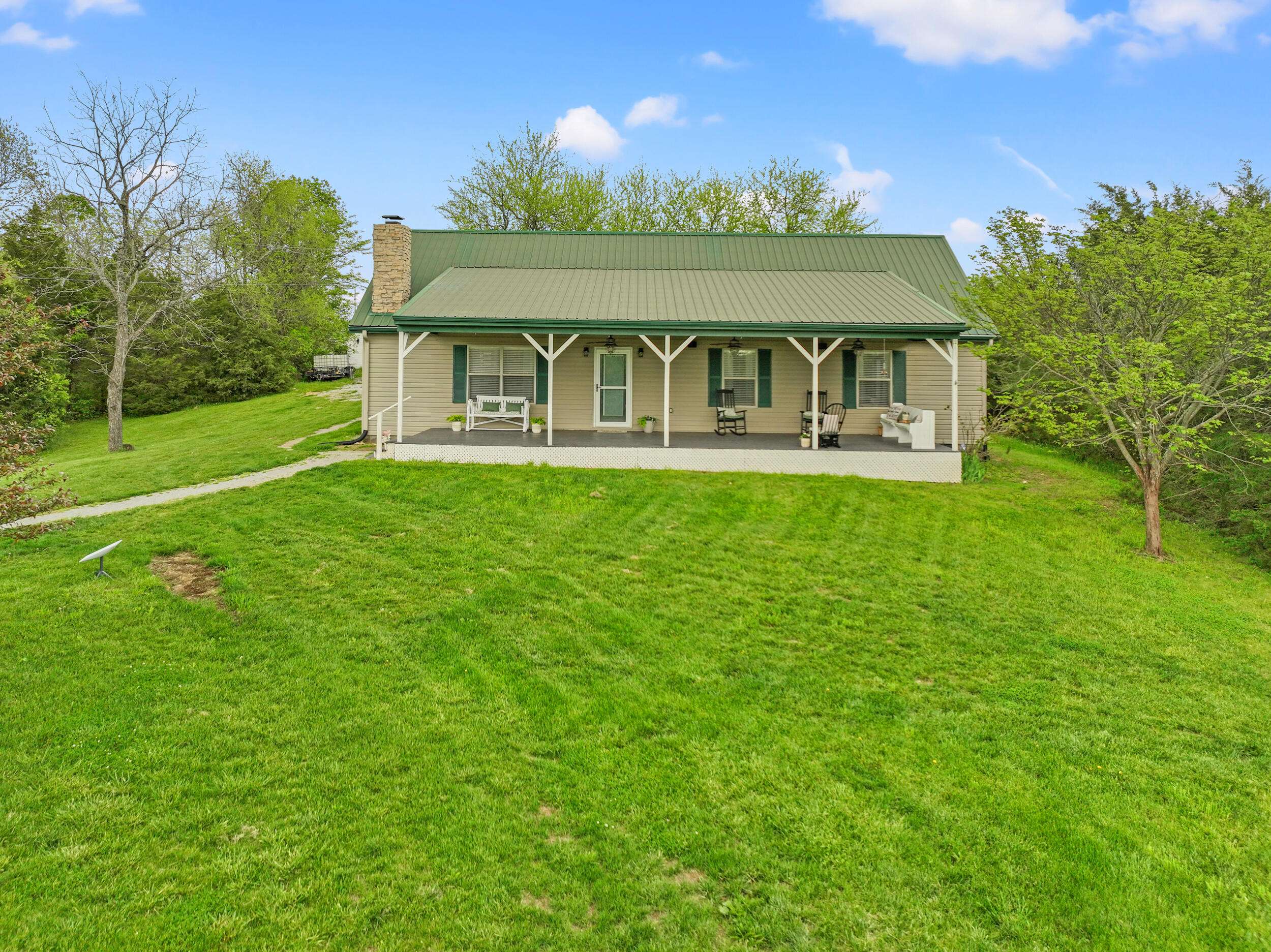 Harrodsburg, KY 40330,315 Devine Road