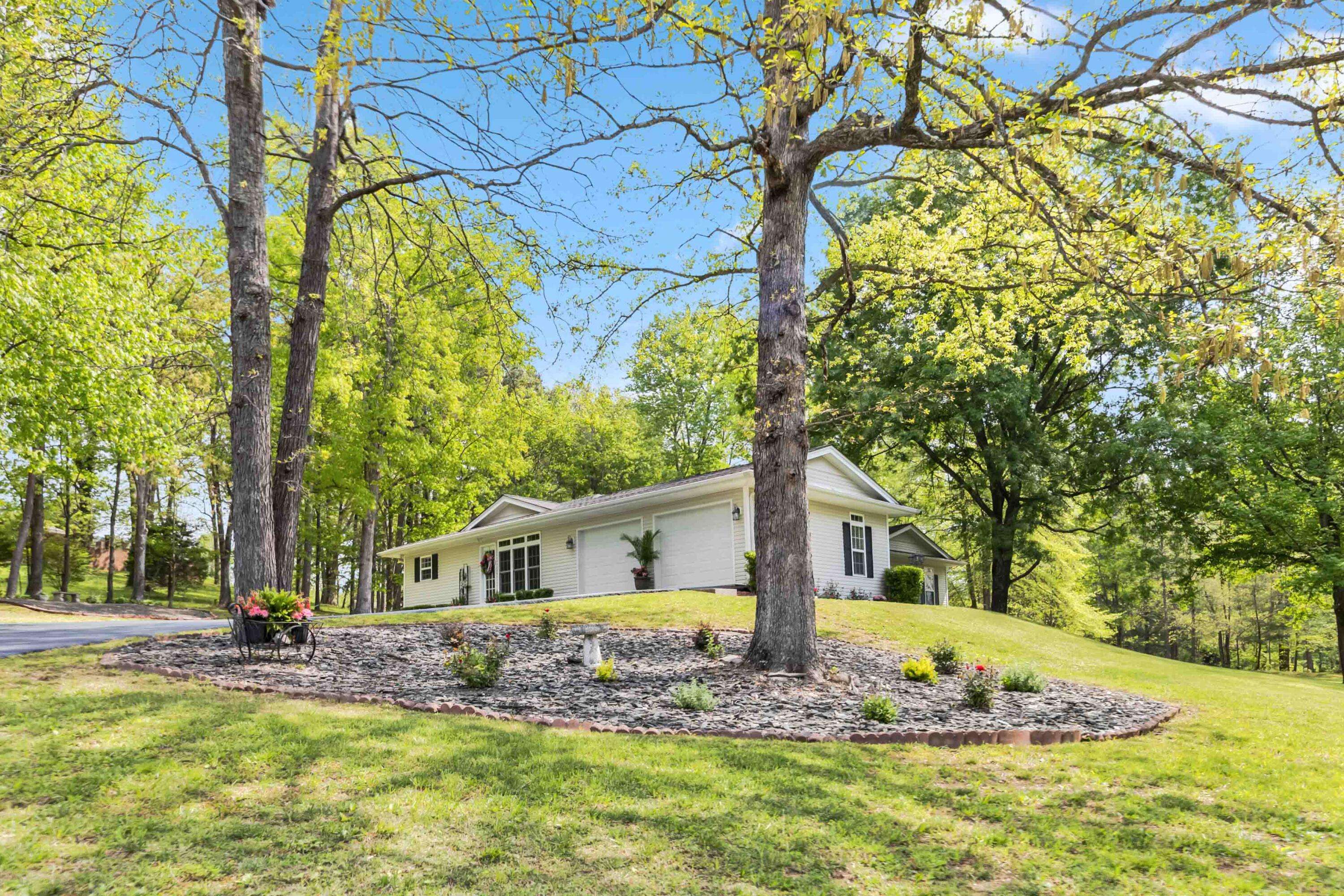 London, KY 40744,410 Combs Circle