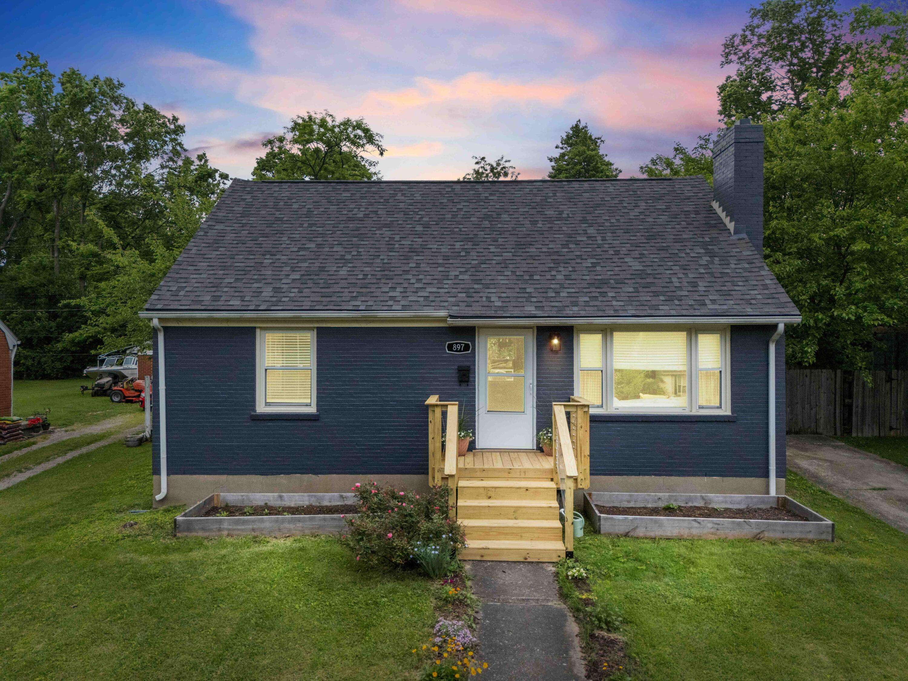 Lexington, KY 40504,897 Della Drive
