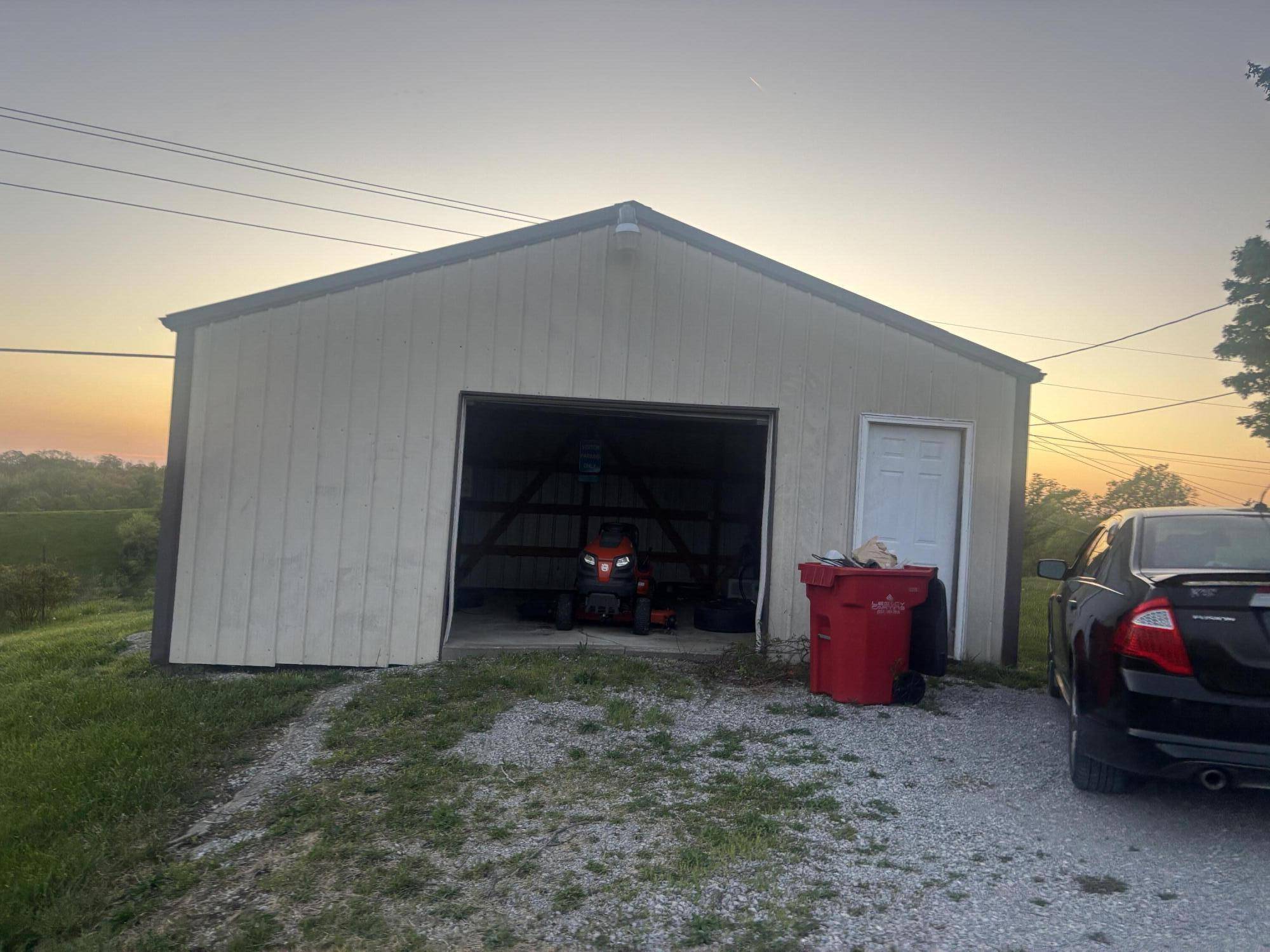 Frankfort, KY 40601,7410 Bald Knob Road
