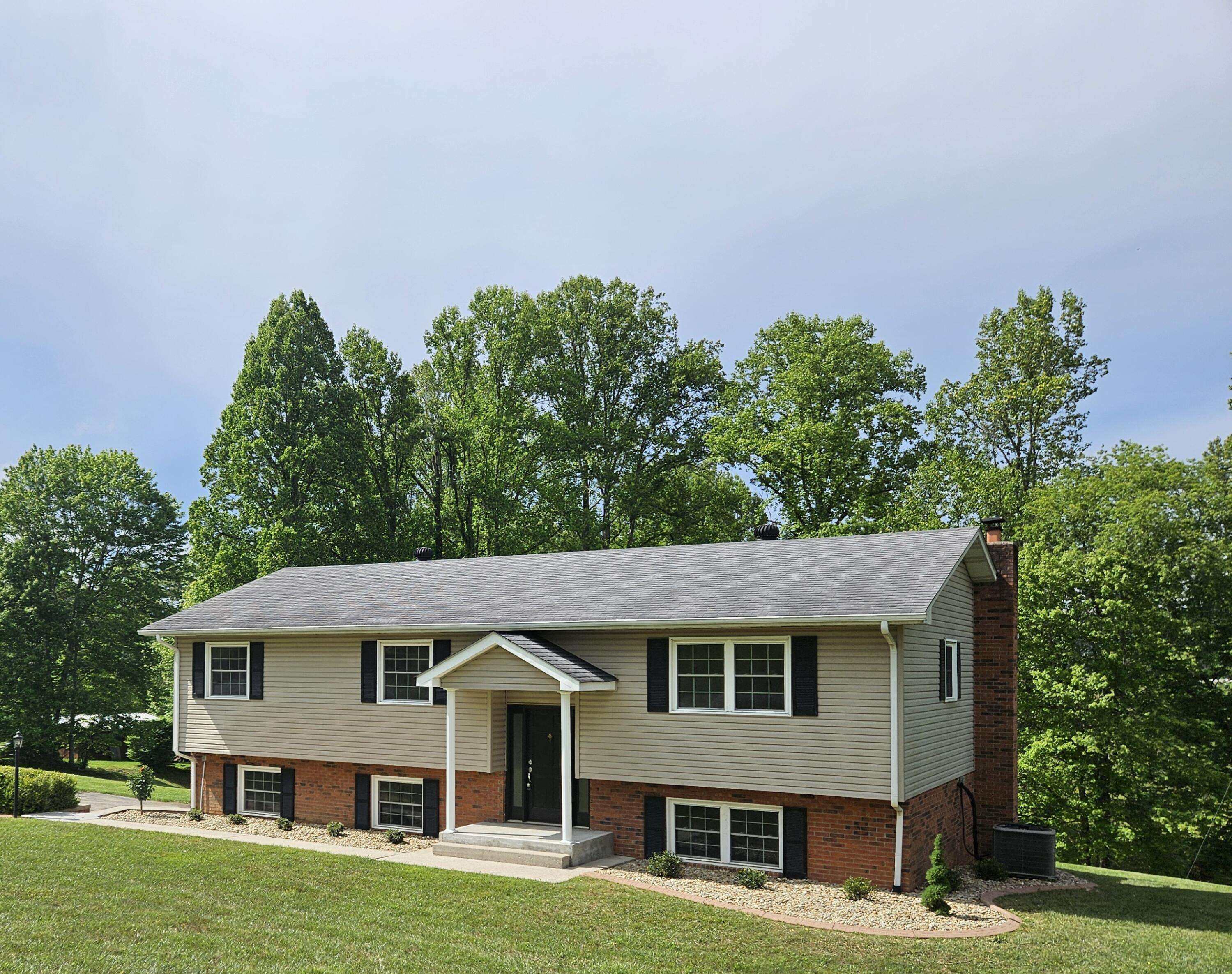 London, KY 40744,1164 McGill Wyan Road