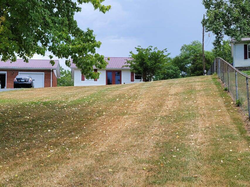 Berea, KY 40403,2430 Old US 25