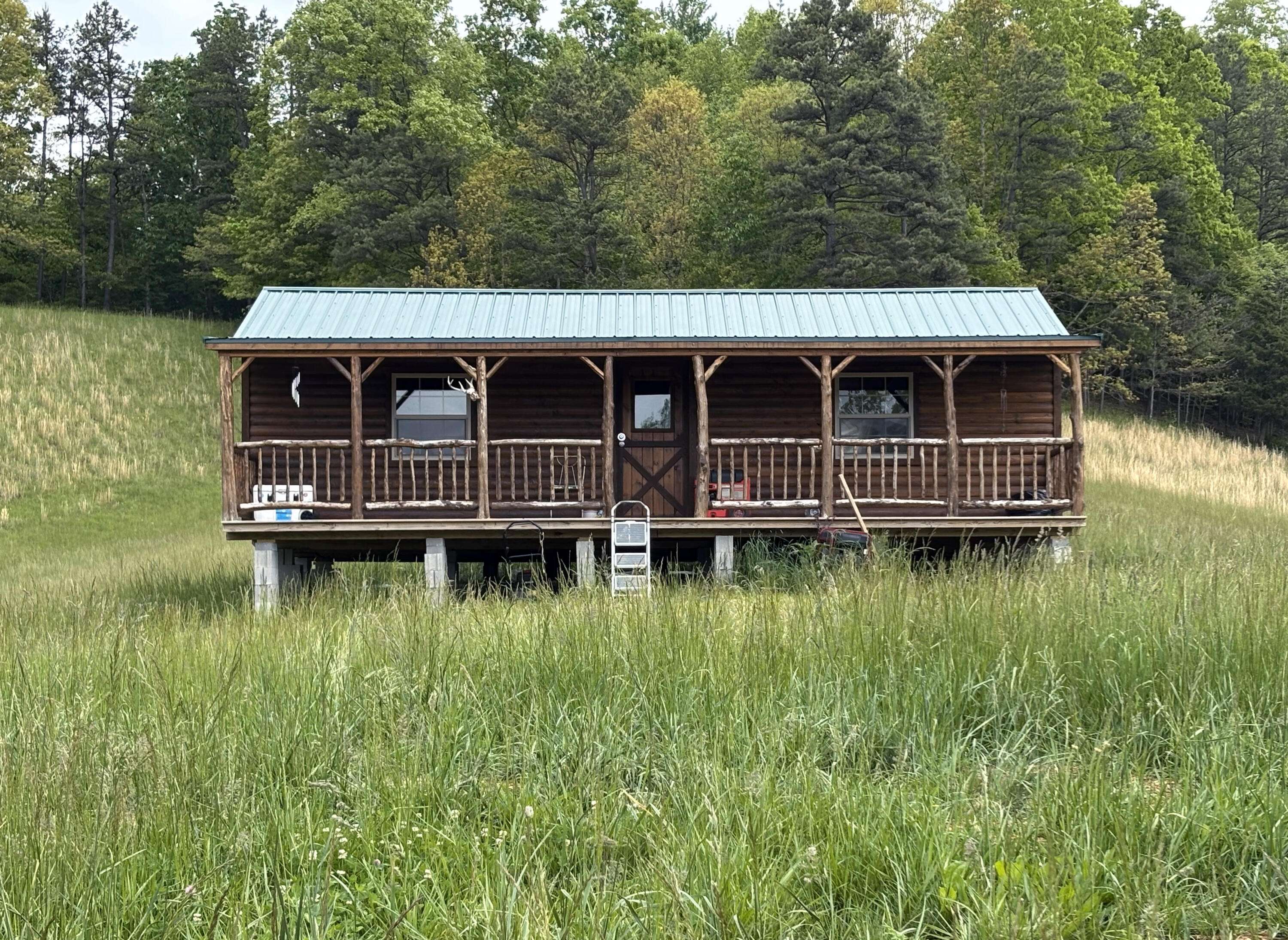 Tyner, KY 40486,210 Sunset View Road