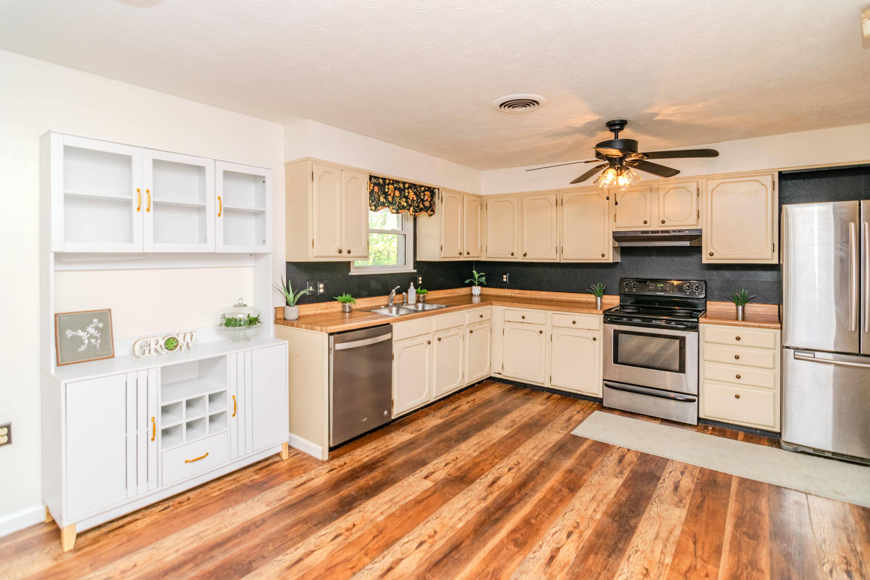 Mt Sterling, KY 40353,1102 Iroquois Drive