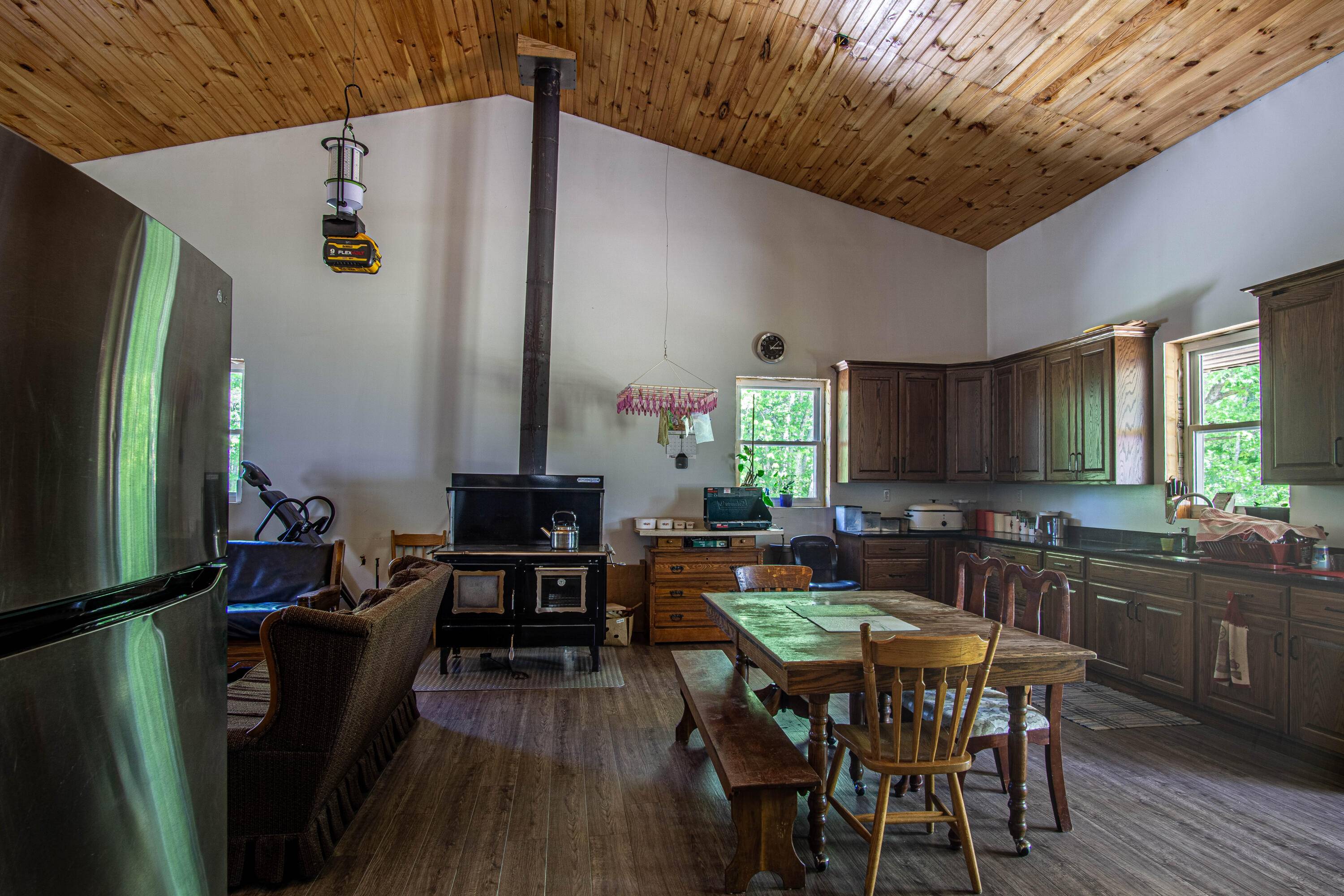 East Bernstadt, KY 40729,227 Callihan Road