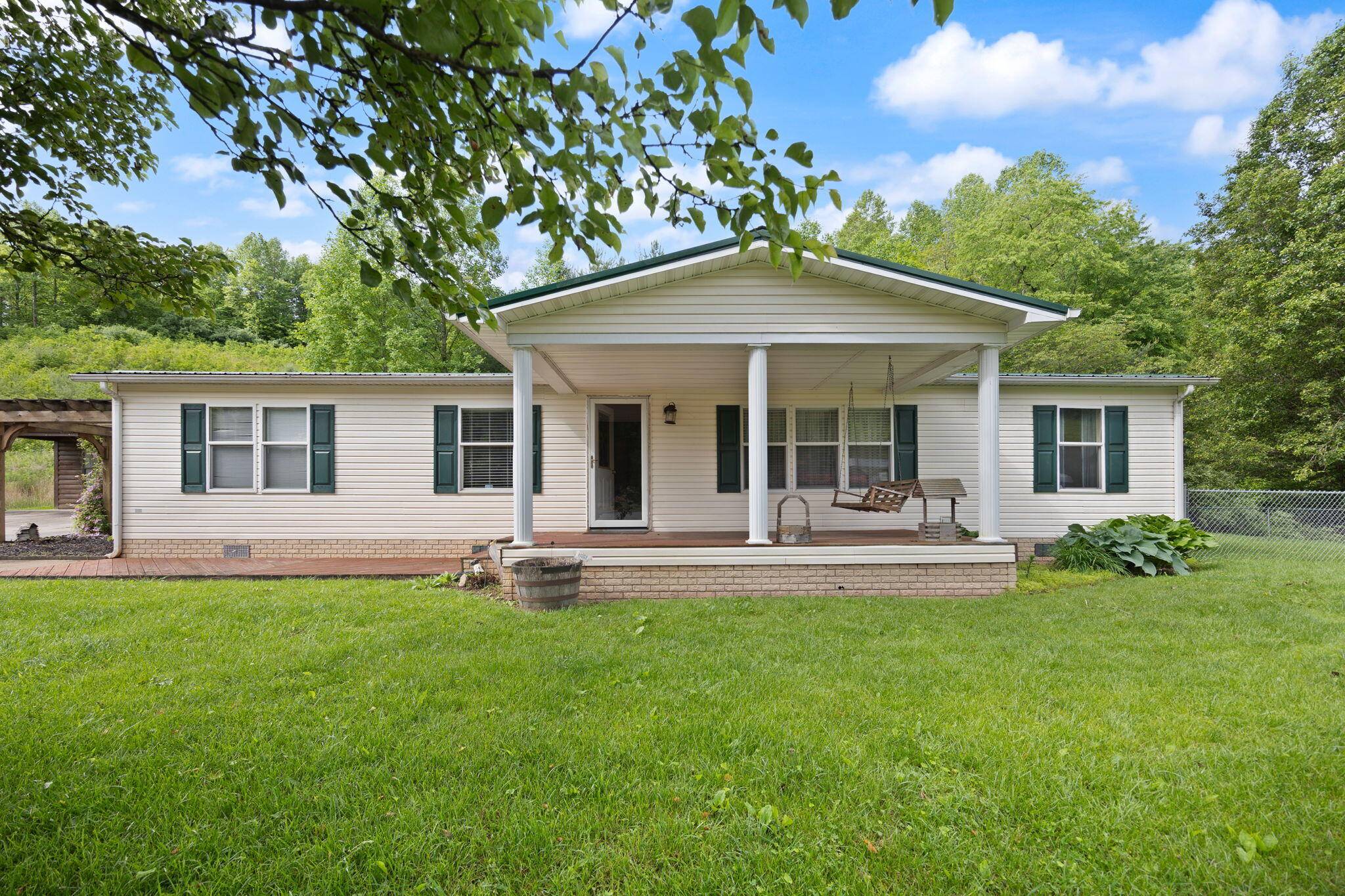 Booneville, KY 41314,1869 Kentucky 11 North
