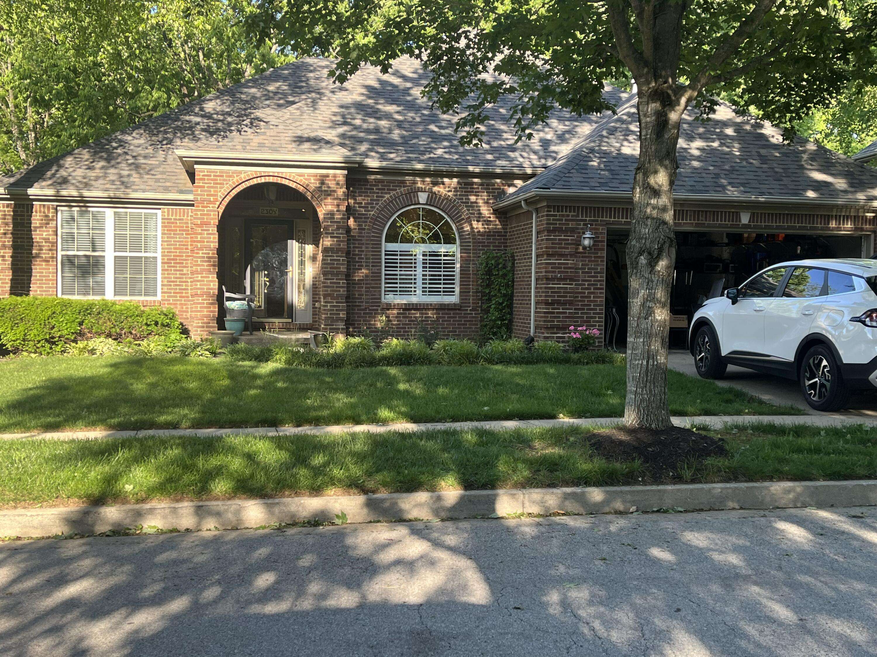 Lexington, KY 40514,2309 Dogwood Trace Boulevard