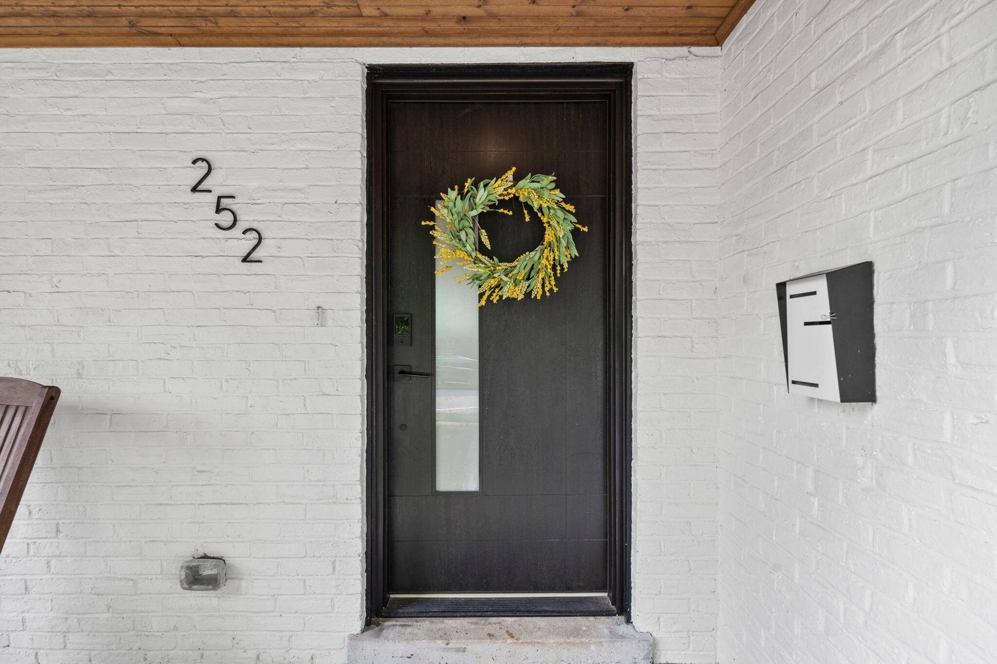 Lexington, KY 40502,252 Cochran Road