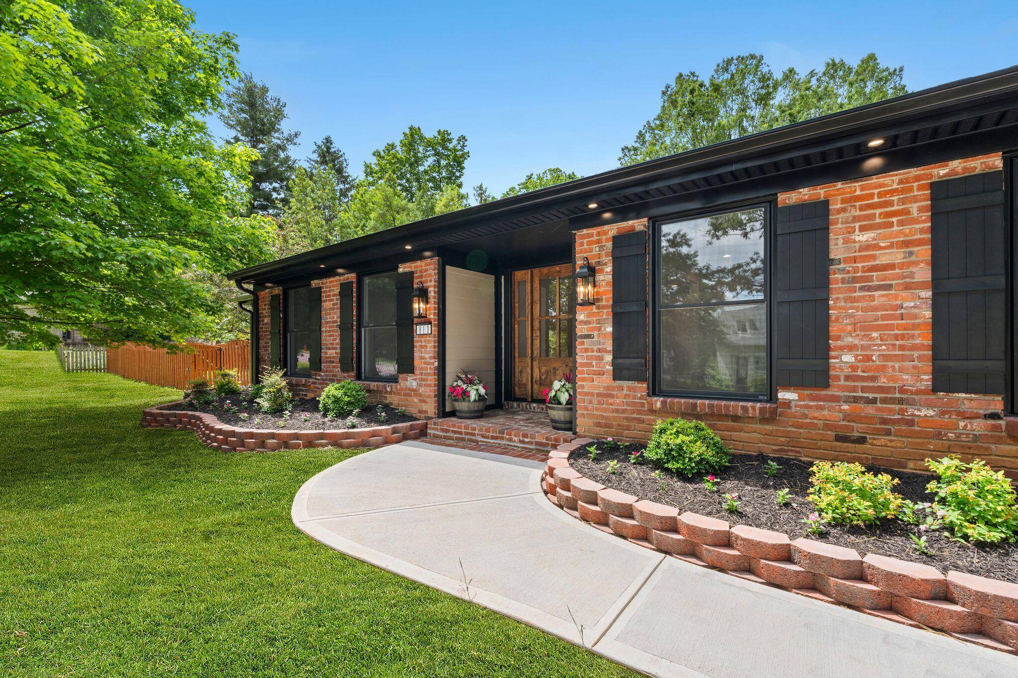 Lexington, KY 40502,810 Cooper Drive