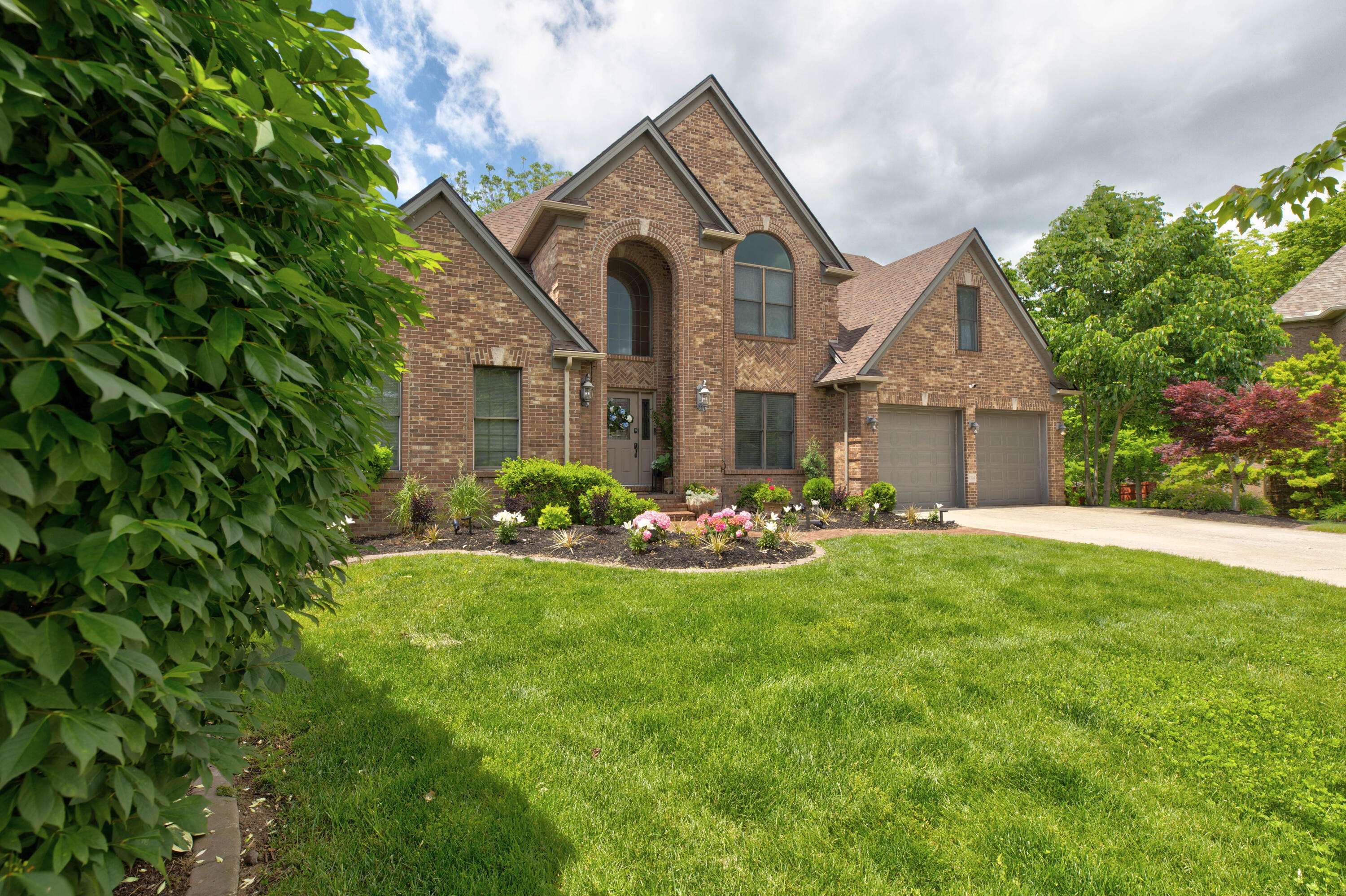 Lexington, KY 40509,1304 Wakehurst Court