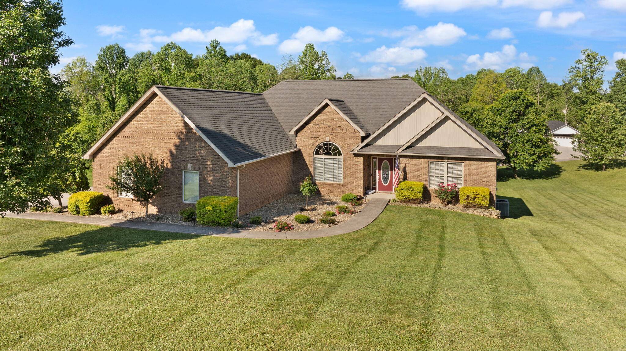 Somerset, KY 42503,262 Silver Creek Drive