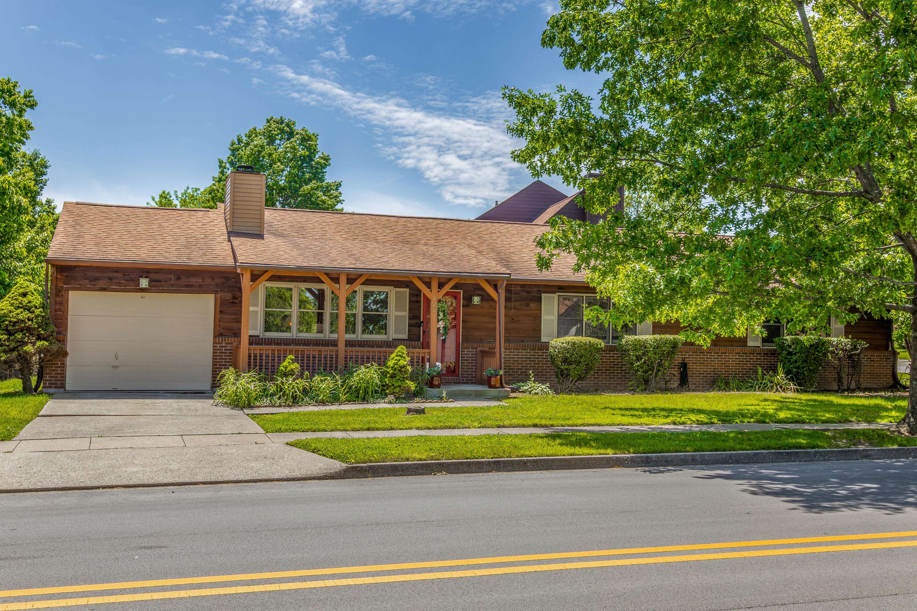 Lexington, KY 40517,428 Patchen Drive