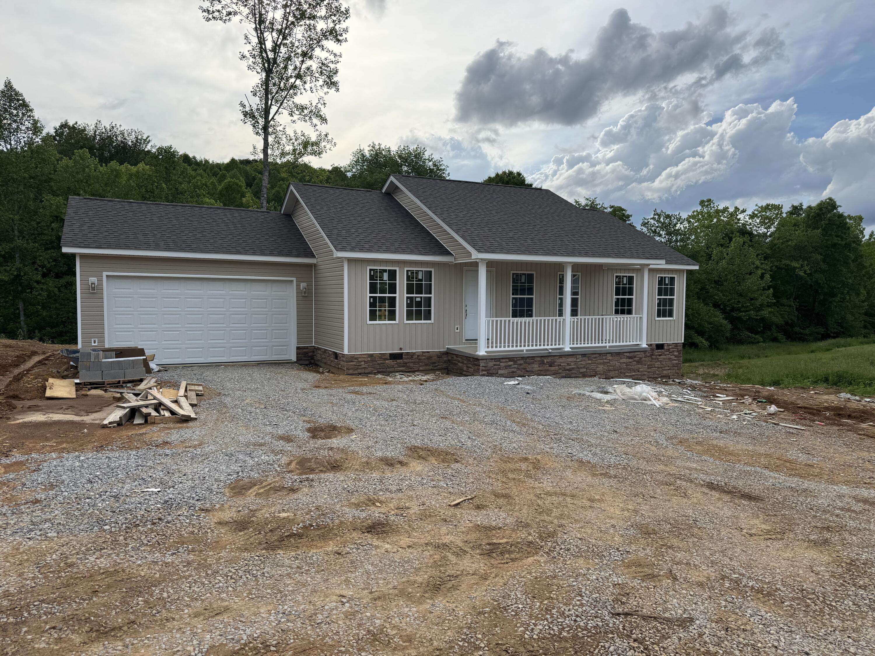 London, KY 40741,56 Whispering Oaks Lane
