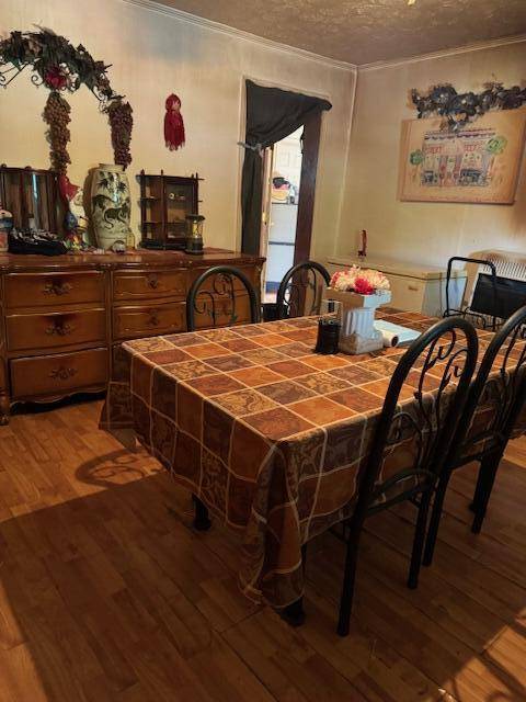 Irvine, KY 40336,144 North Plum Street