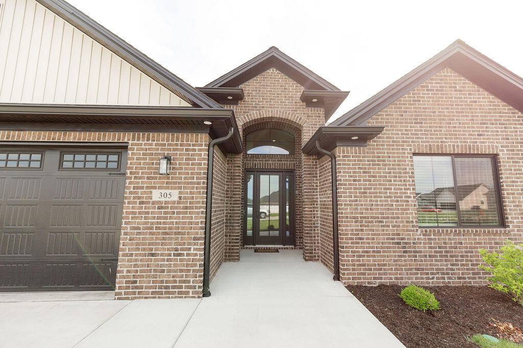 Nicholasville, KY 40356,305 Golden Burley Avenue