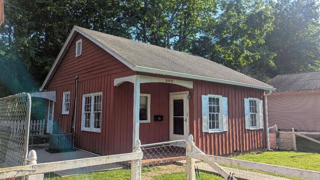 Frankfort, KY 40601,865 Hillwood Avenue