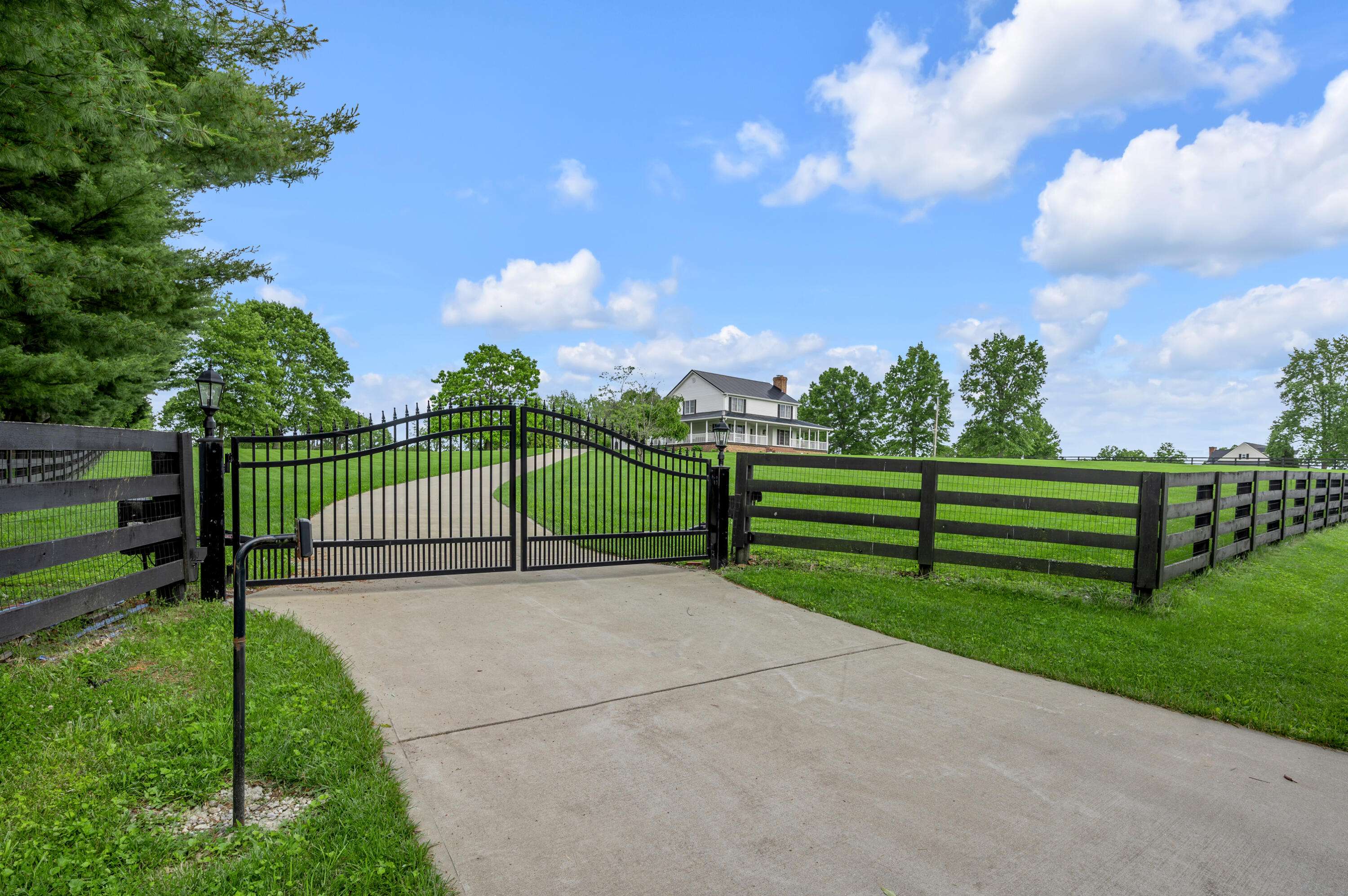 Winchester, KY 40391,2158 Venable Road