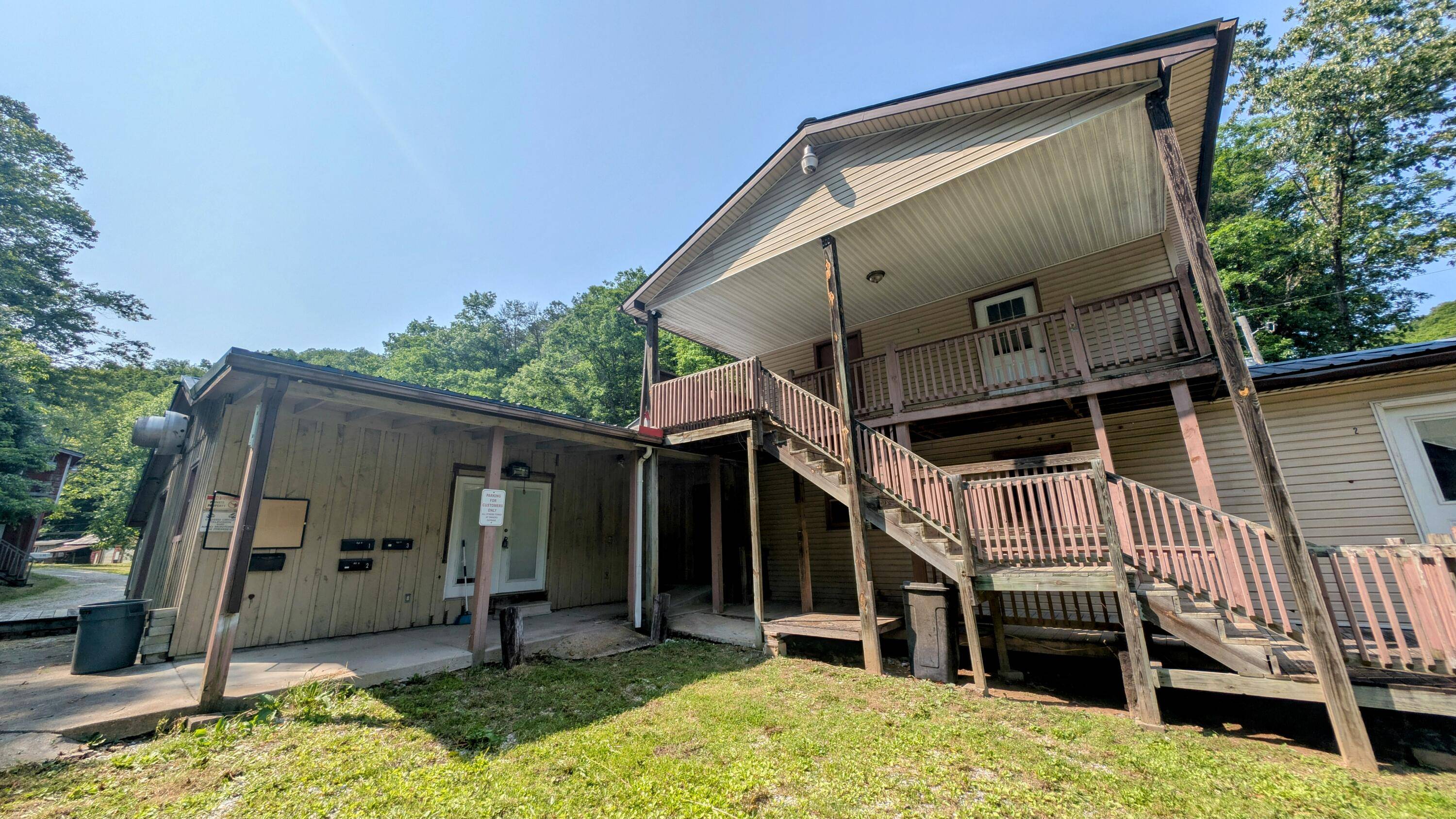 Louisa, KY 41230,7846 1690 Highway