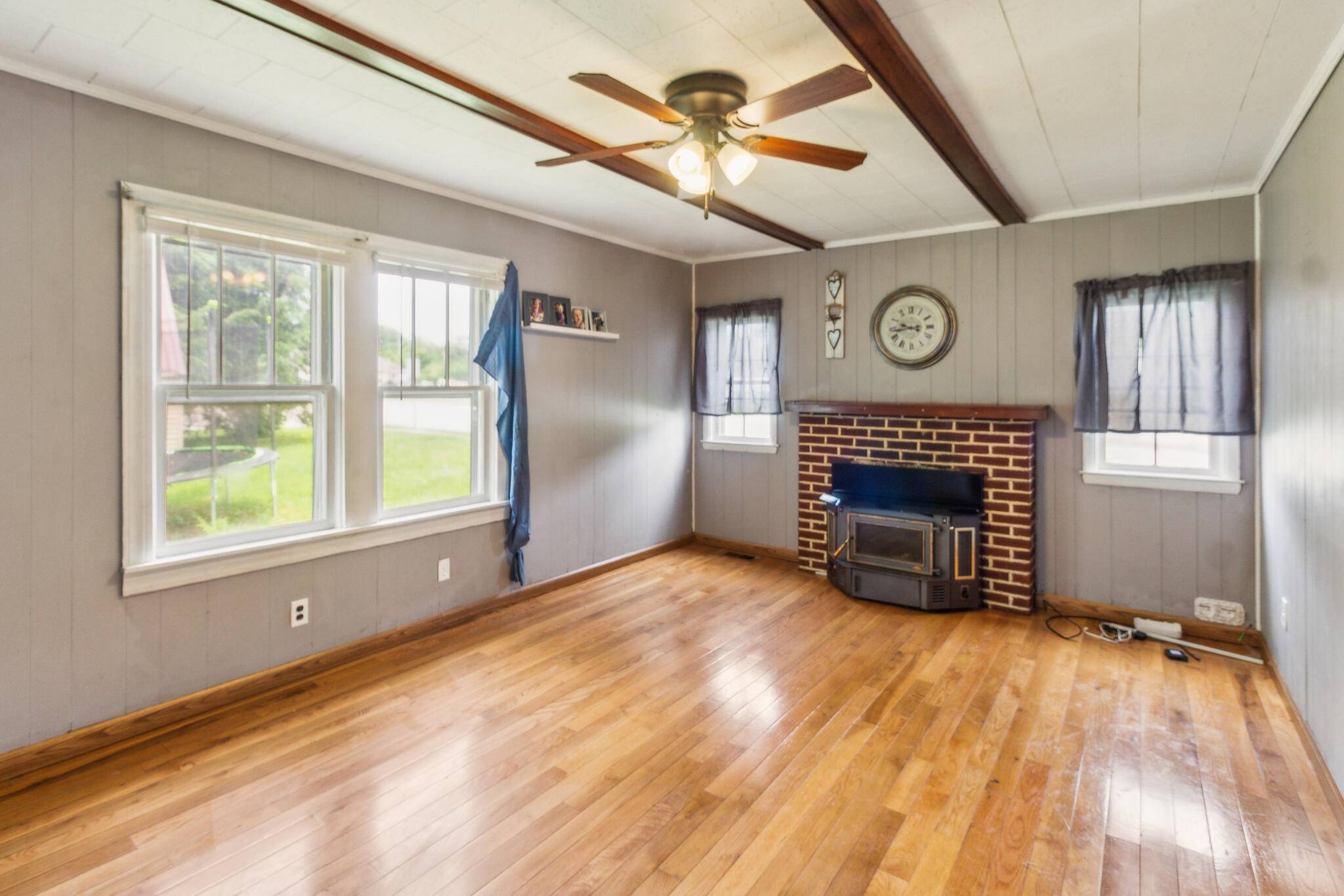 Monticello, KY 42633,887 West Columbia Avenue