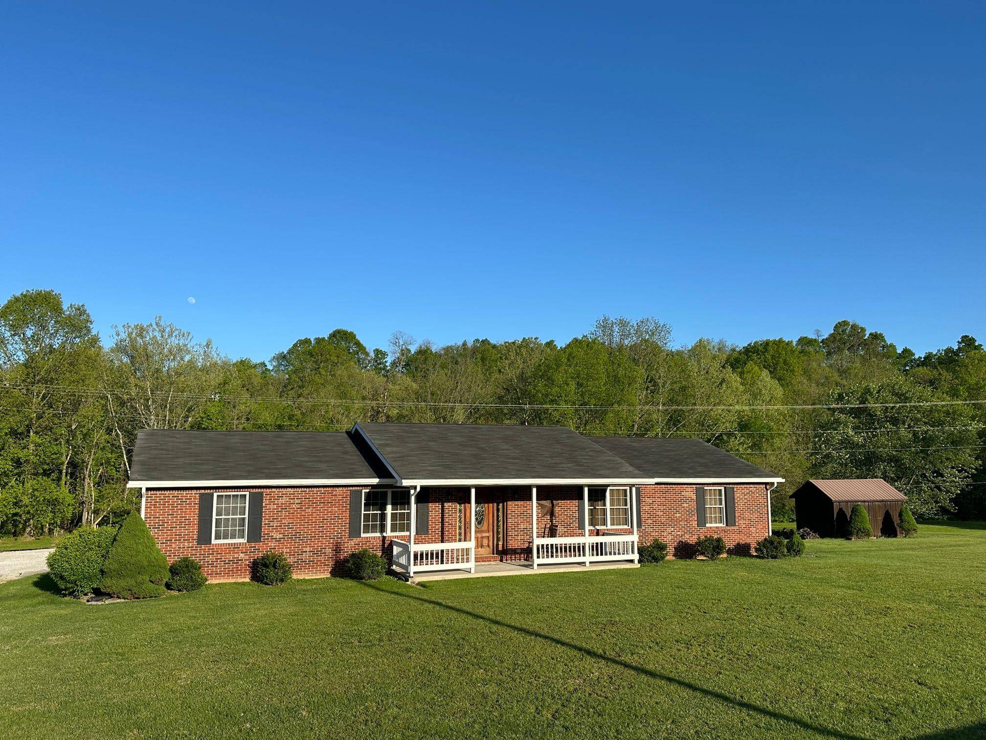 Carlisle, KY 40311,7532 Maysville Road