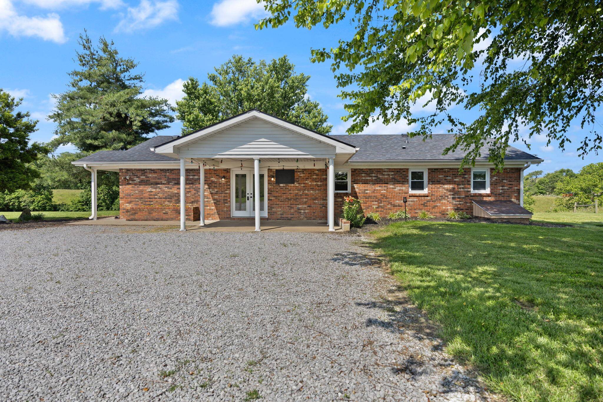Stanford, KY 40484,1530 KY 300