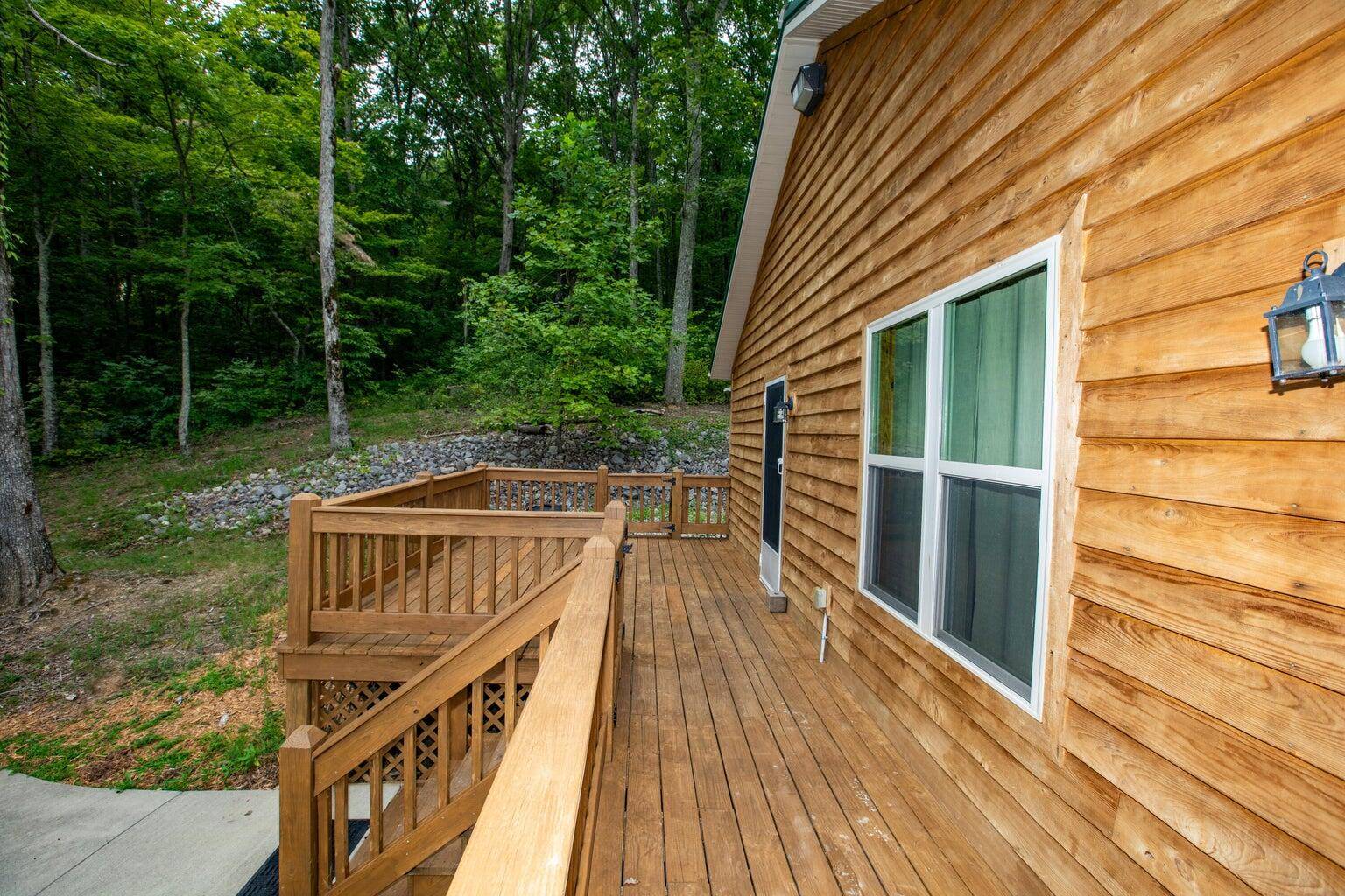 Somerset, KY 42501,1150 Haynes Knob Road