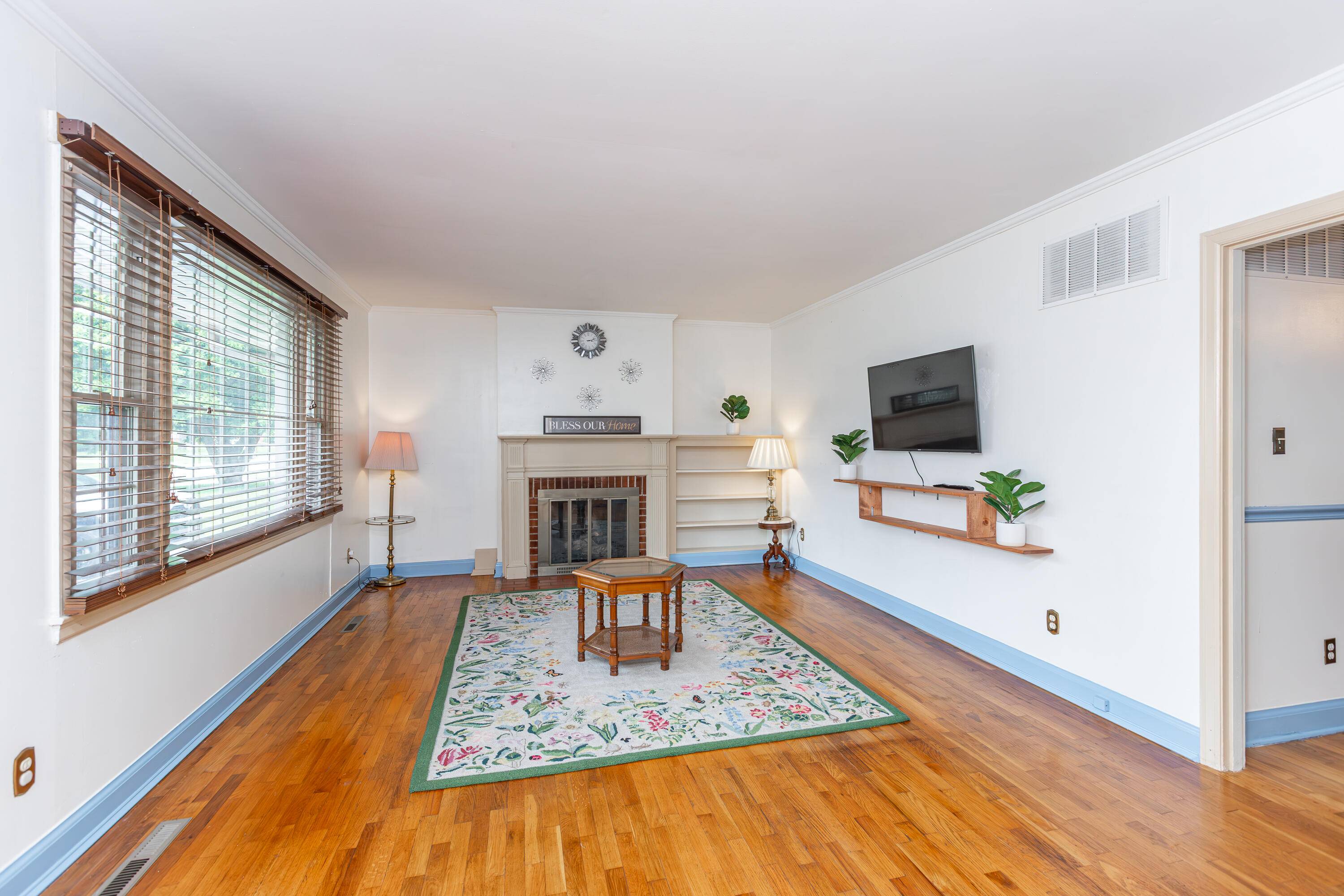 Frankfort, KY 40601,645 Raven Drive