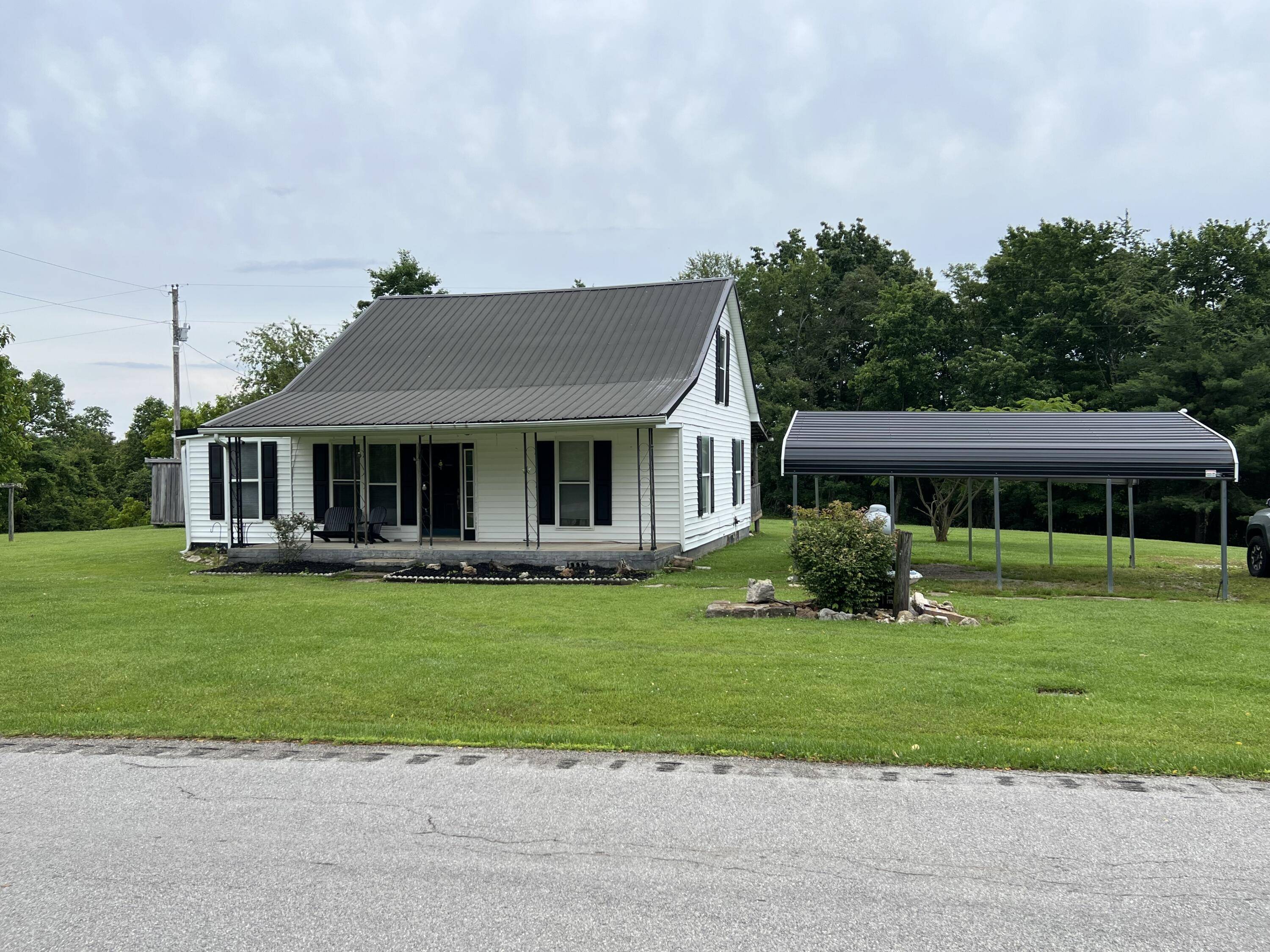 Mckee, KY 40447,12538 North Hwy 89