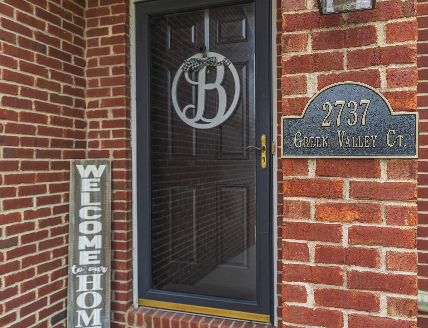 Lexington, KY 40511,2737 Green Valley Court