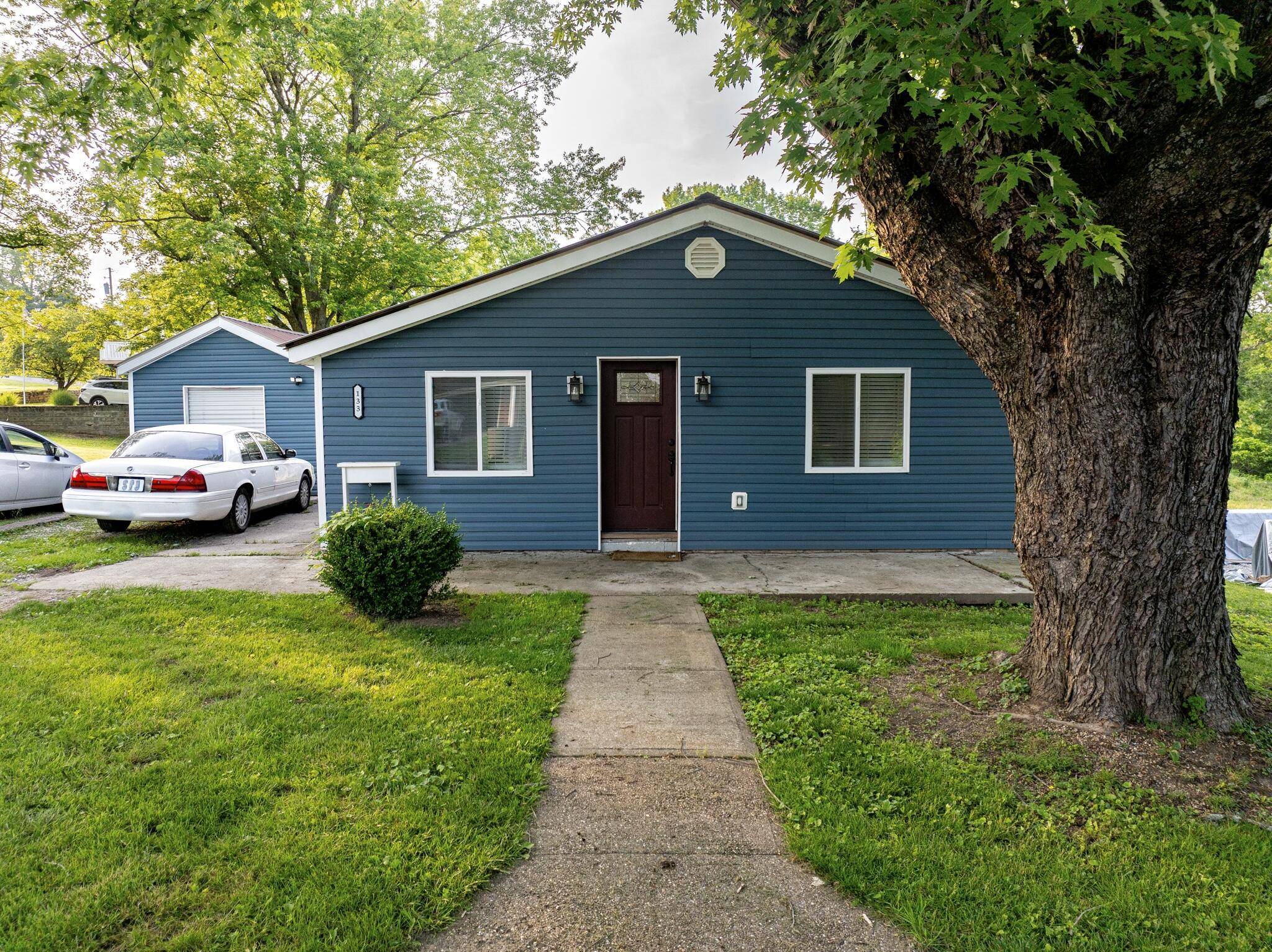 Olive Hill, KY 41164,133 Olive Street