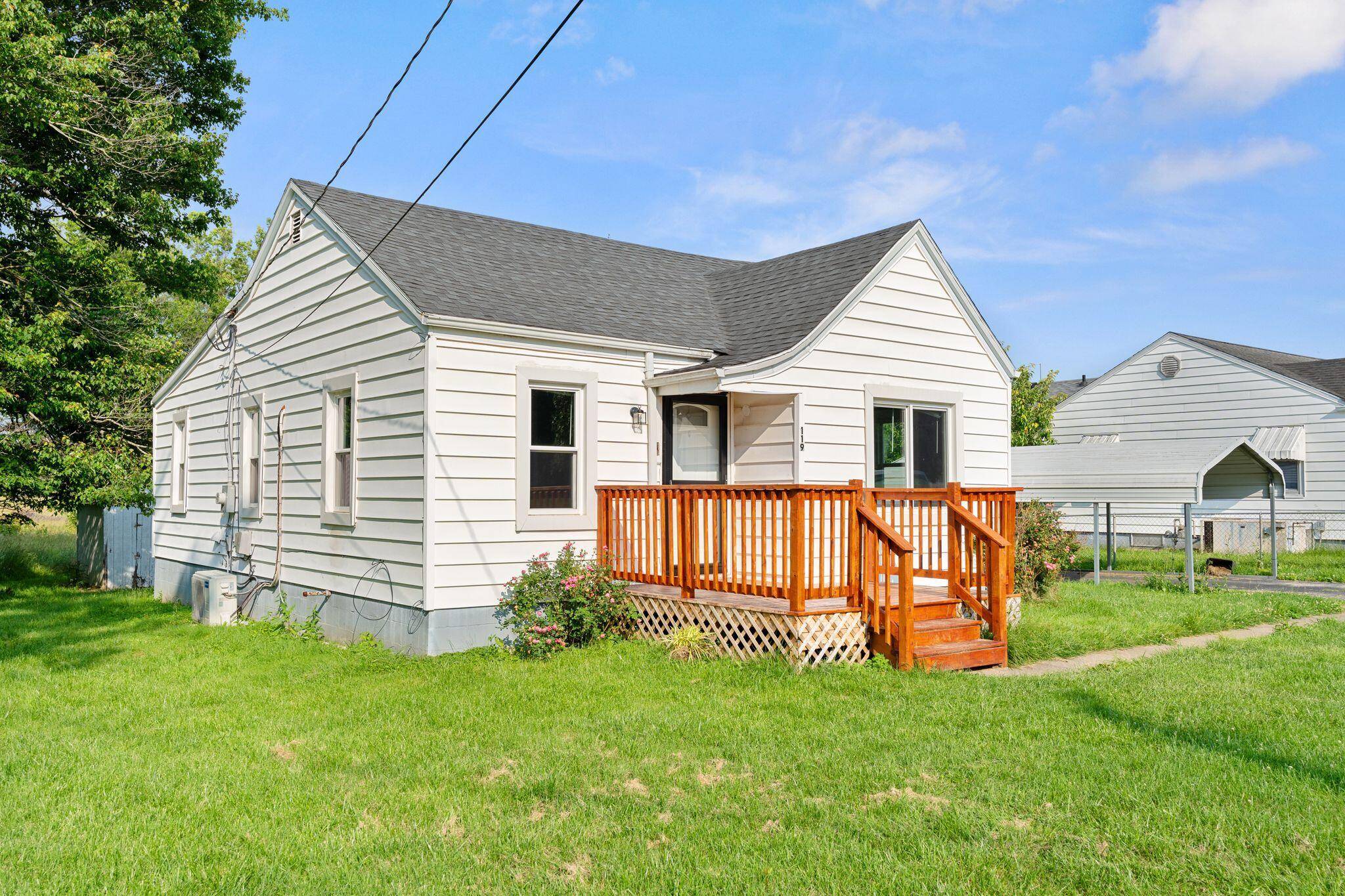 Mt Sterling, KY 40353,119 Sunny Lane