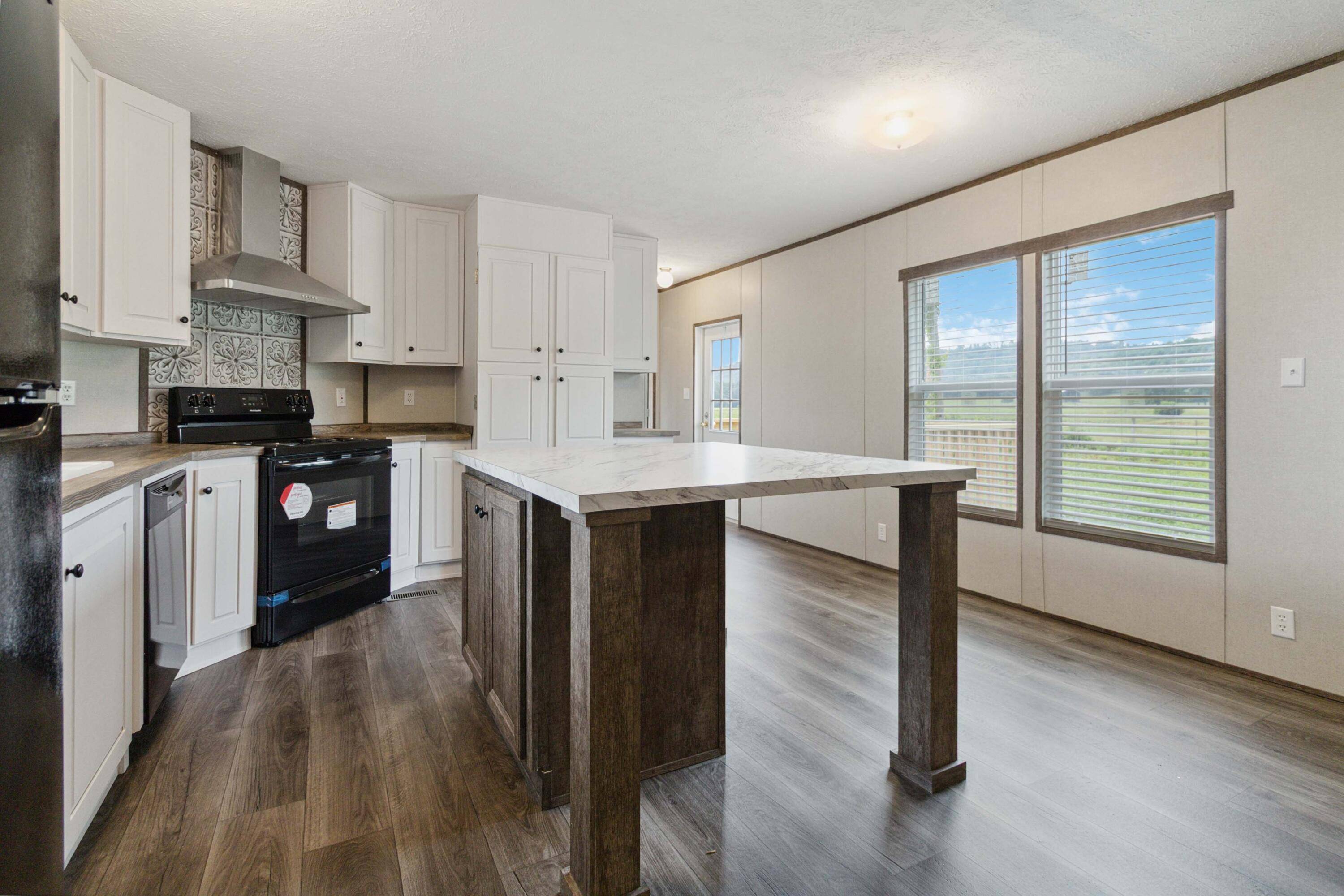 Bronston, KY 42518,129 Bonnie Blue Lane