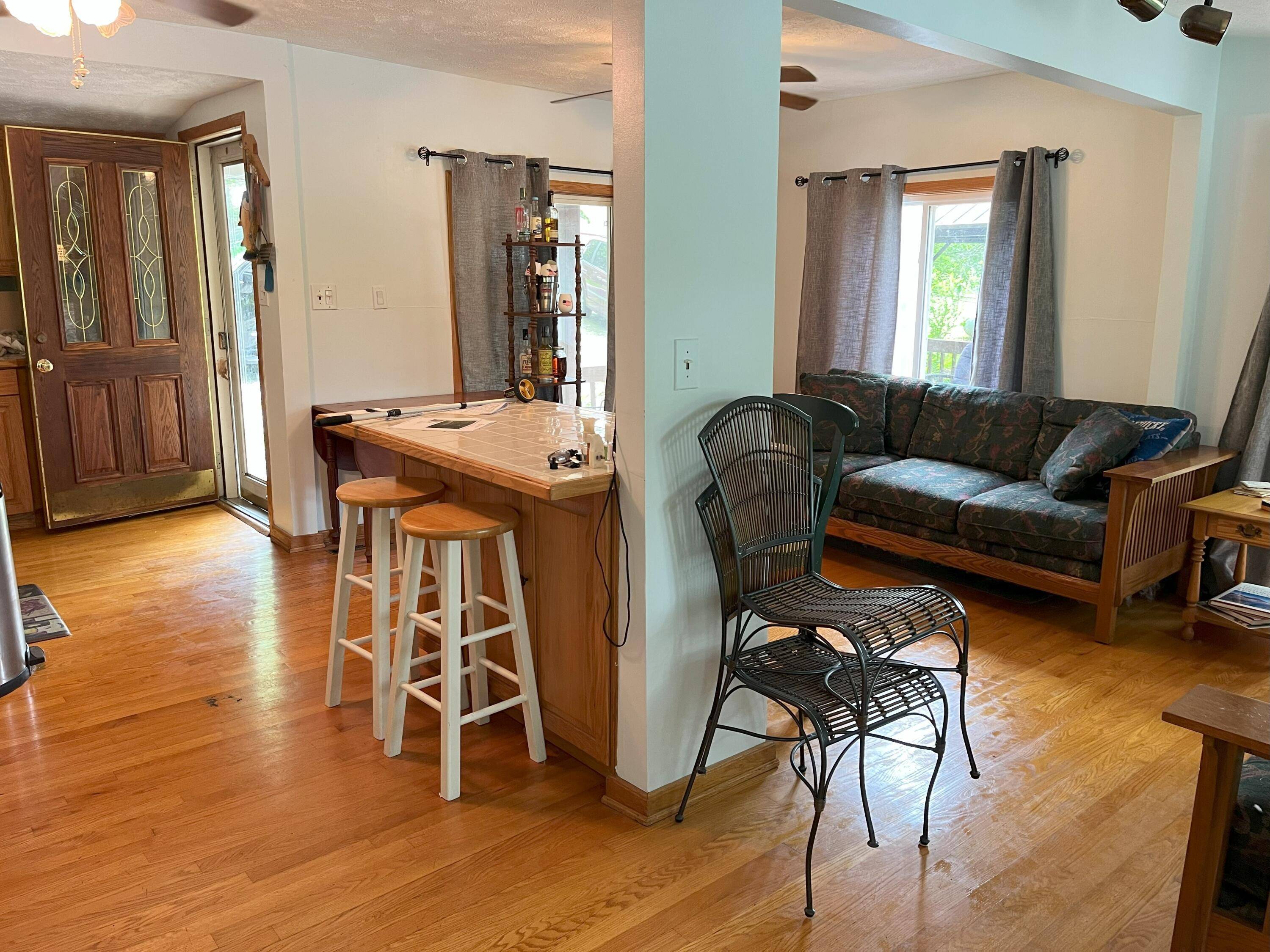 Harrodsburg, KY 40330,392 Lakeview Point Road