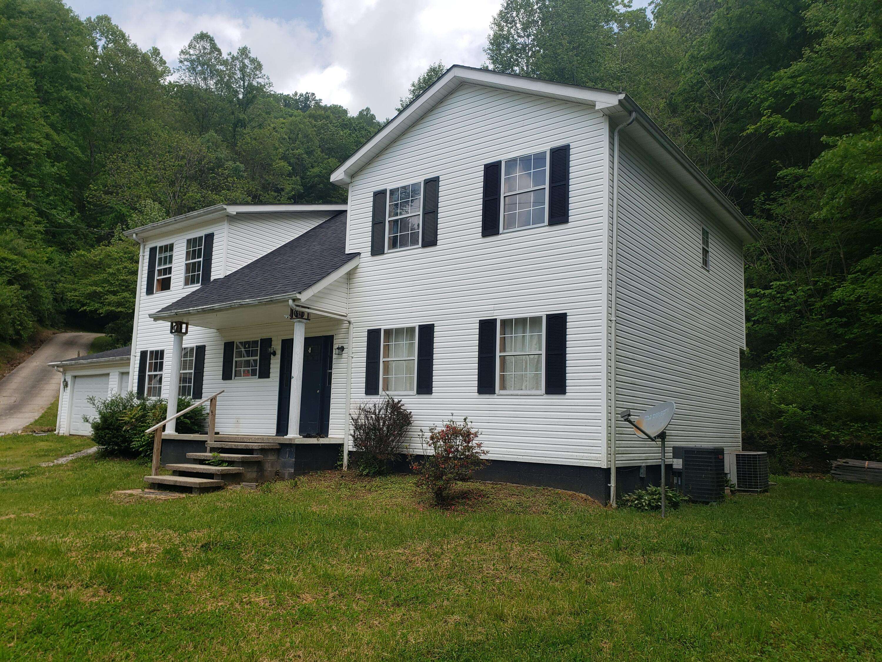 Stinnett, KY 40868,140 Grand Avenue