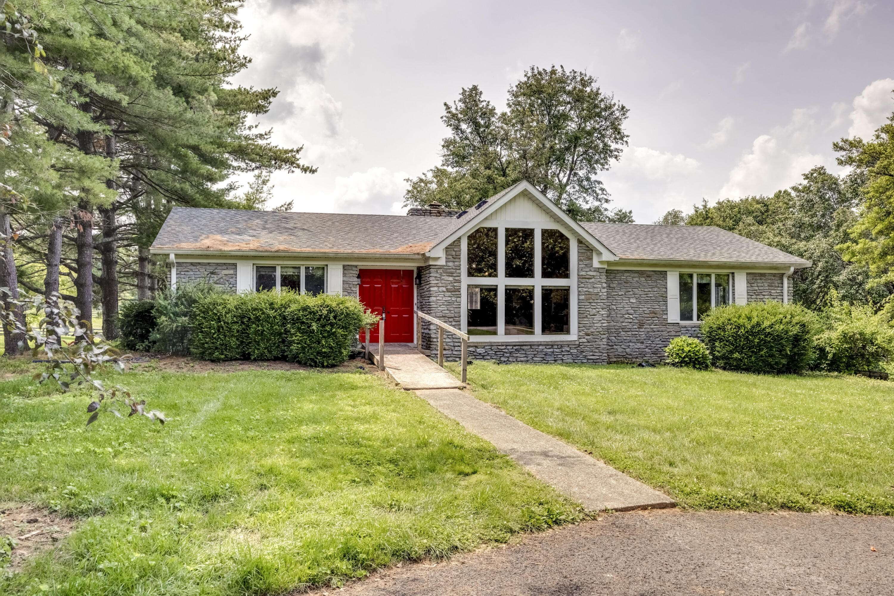 Danville, KY 40422,560 Kemper Lane