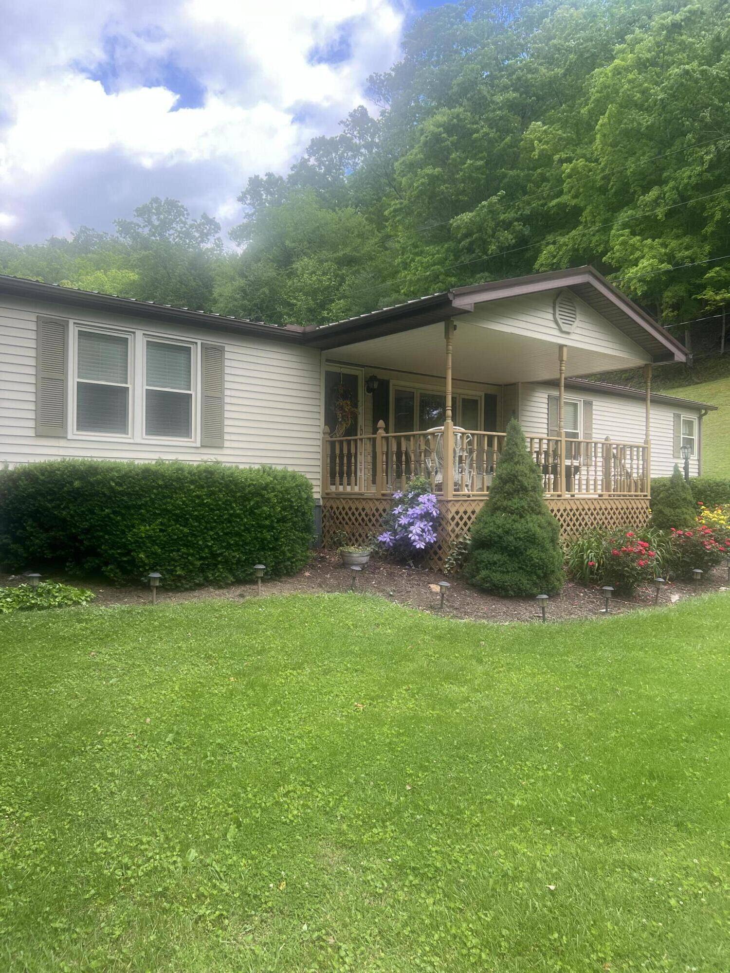 Isonville, KY 41149,7515 South KY 32