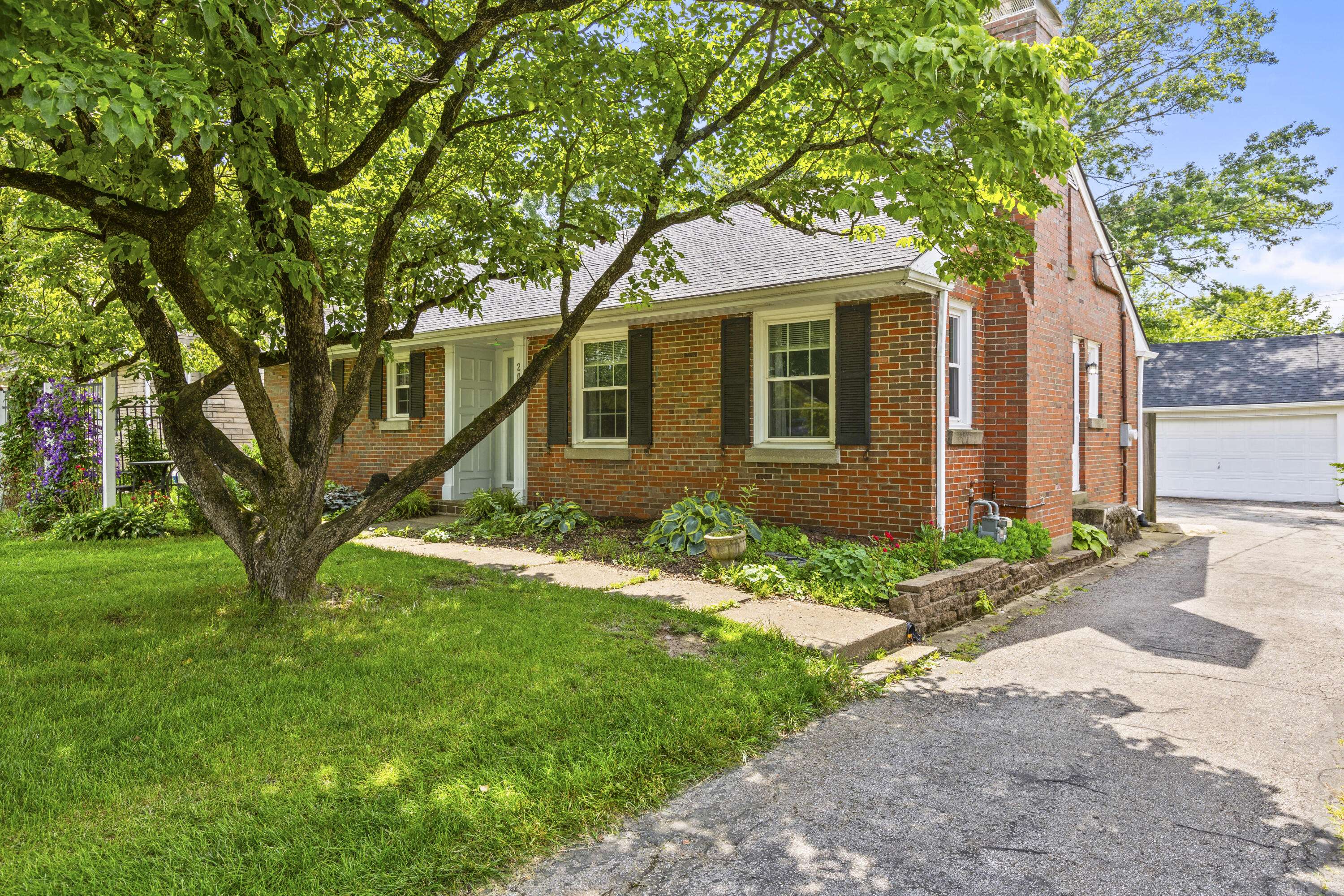 Lexington, KY 40503,2021 Rebel Road