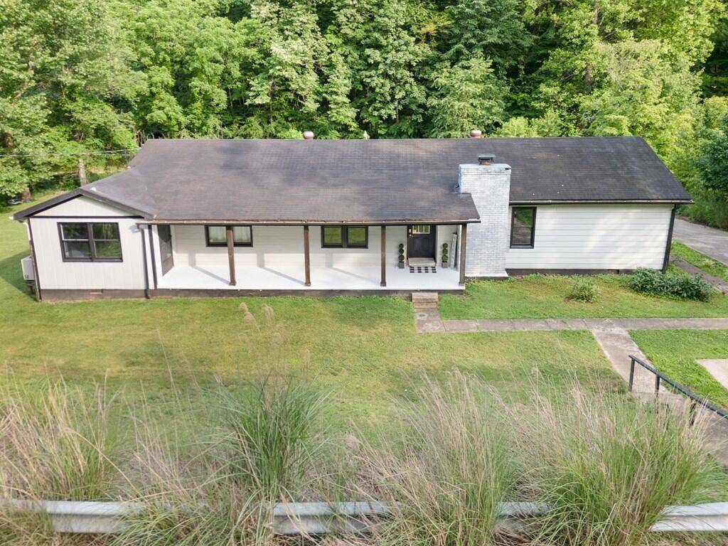Prestonsburg, KY 41653,627 Little Paint Creek