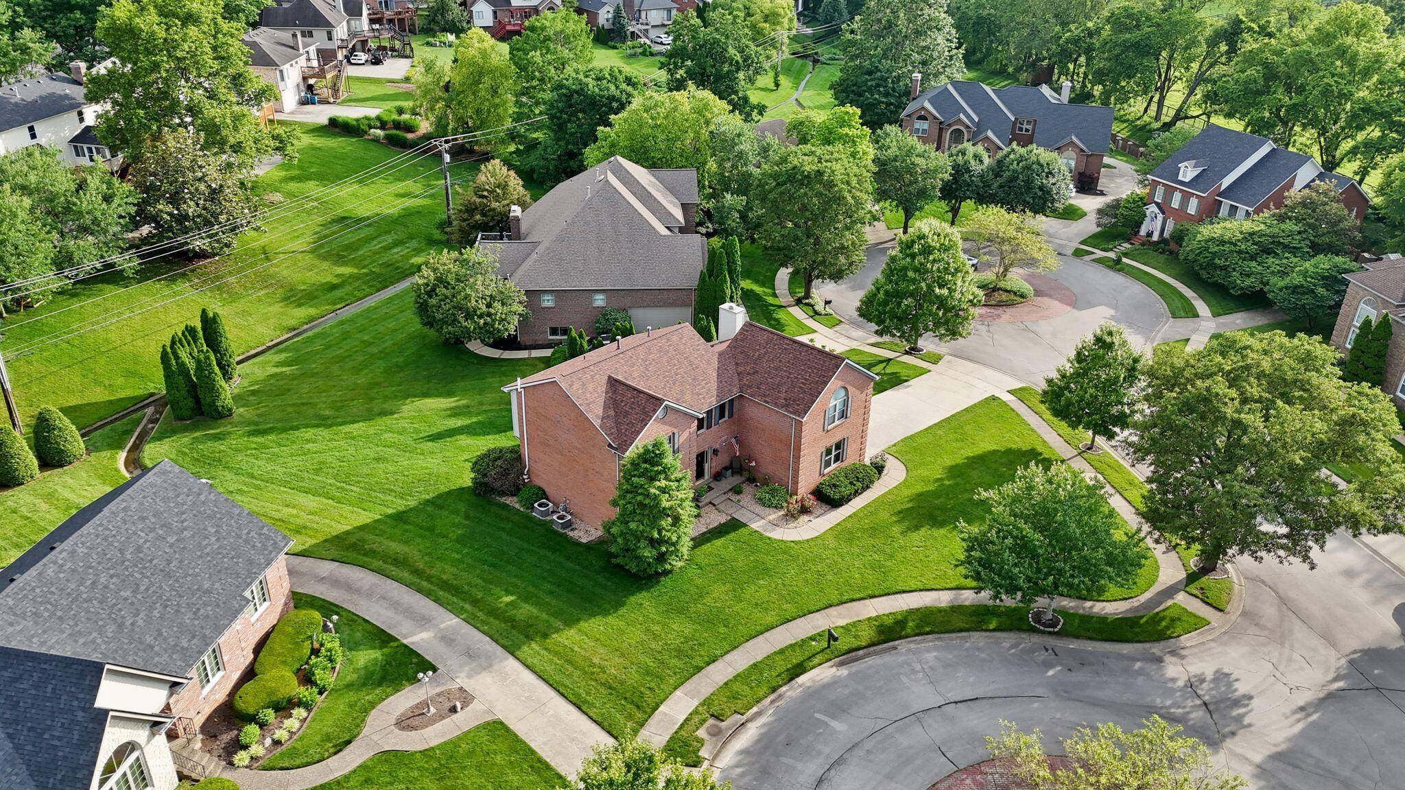 Lexington, KY 40513,4120 Amberwood Court