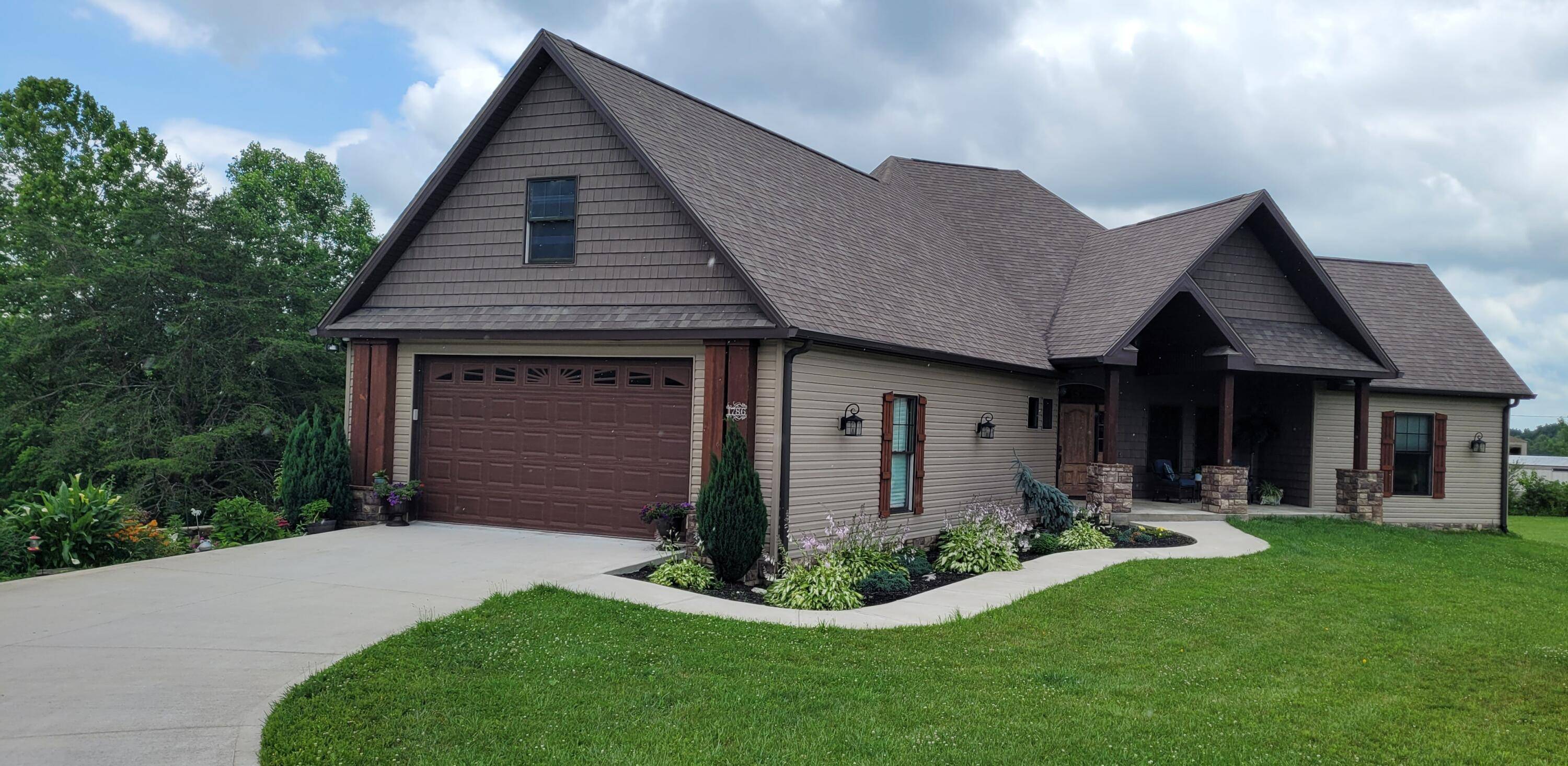 London, KY 40741,1786 pine top Road