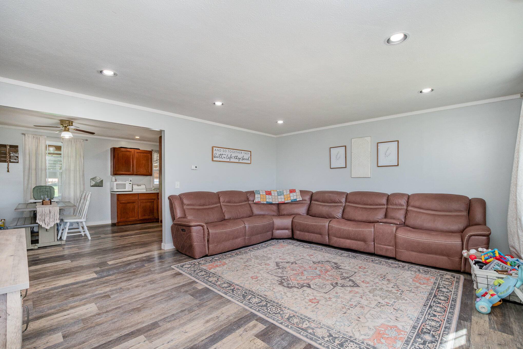 Williamstown, KY 41097,9 Blanche Avenue