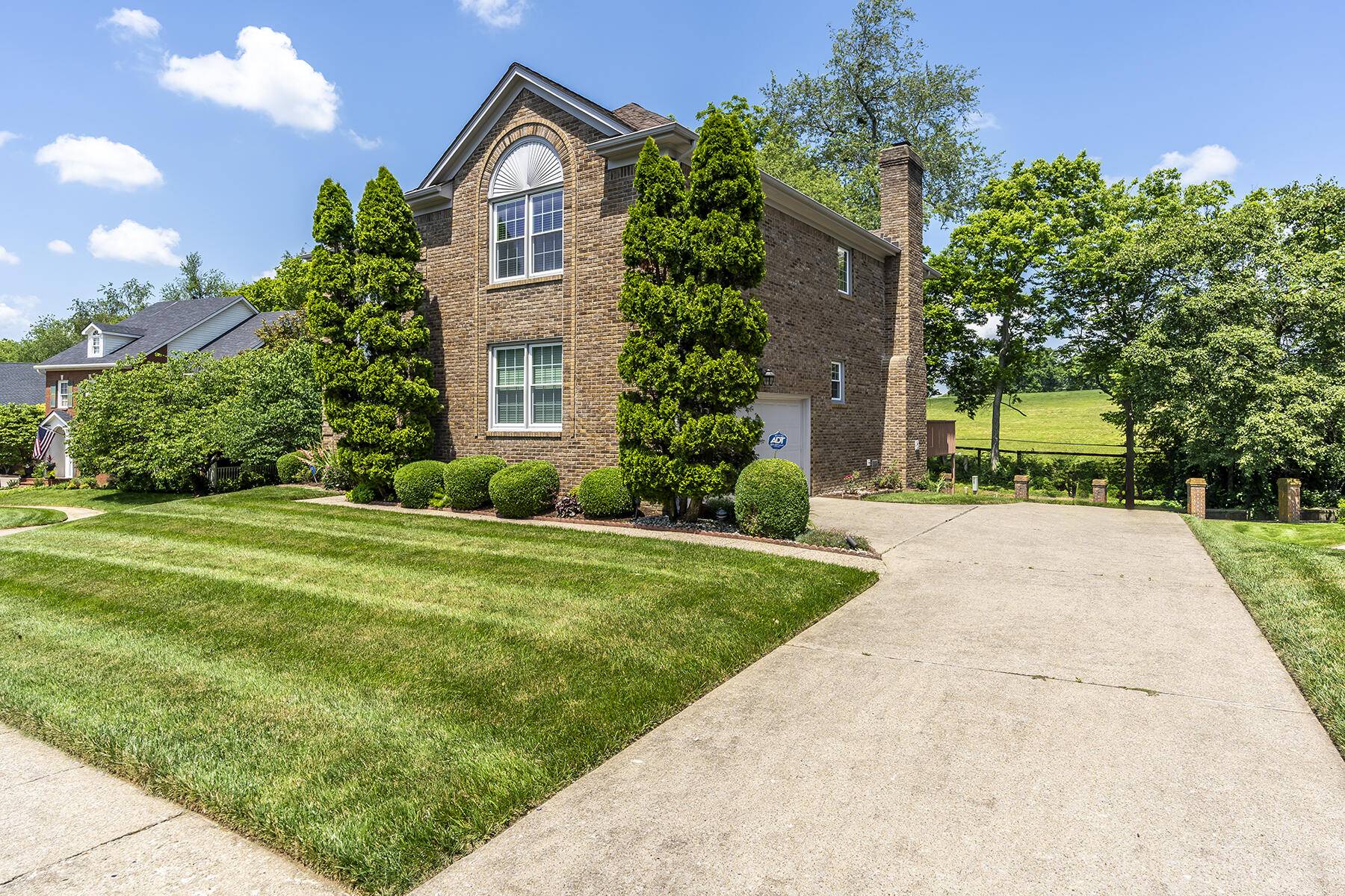 Lexington, KY 40513,4129 Amberwood Court