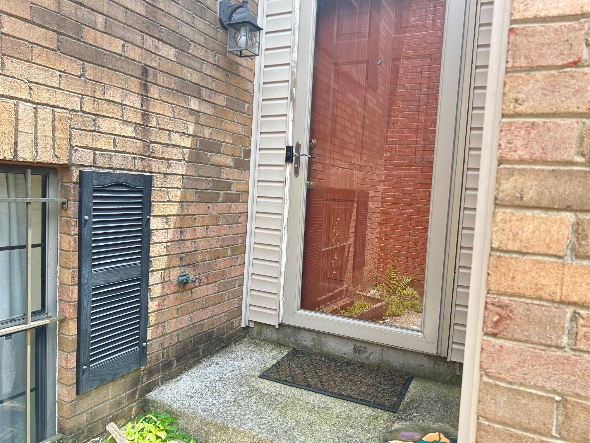 Lexington, KY 40515,3645 Squire Woods Way