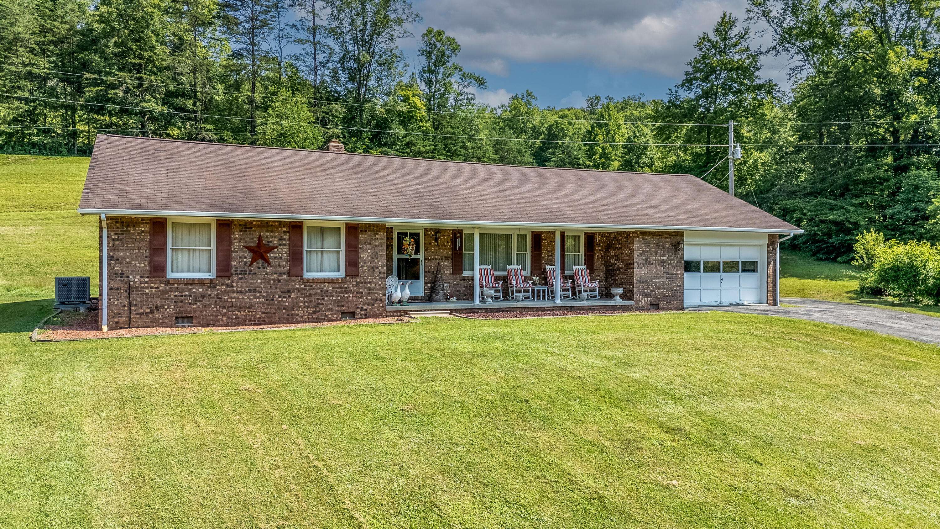 West Liberty, KY 41472,919 Redwine Road
