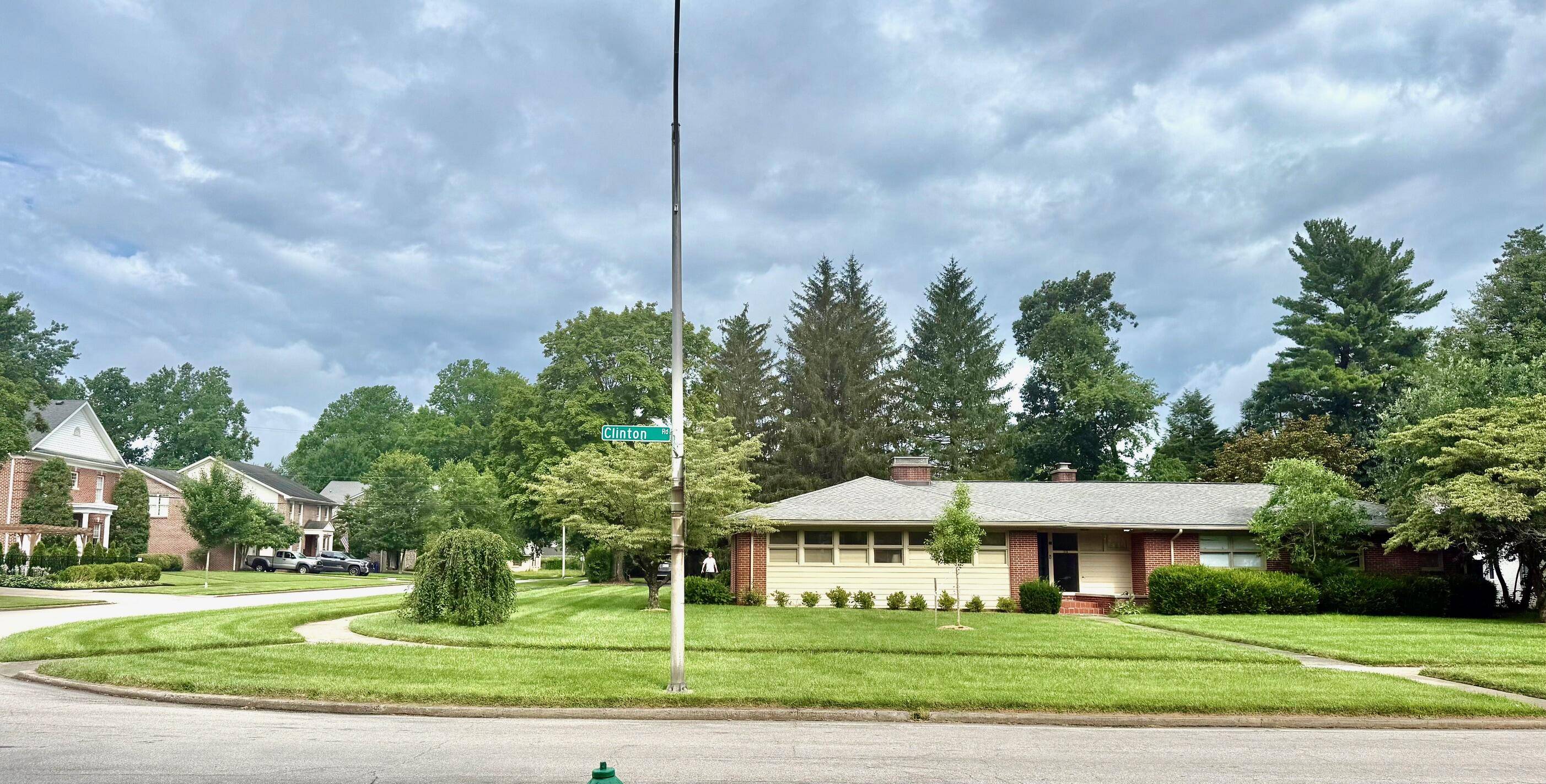 Lexington, KY 40502,315 Clinton Road